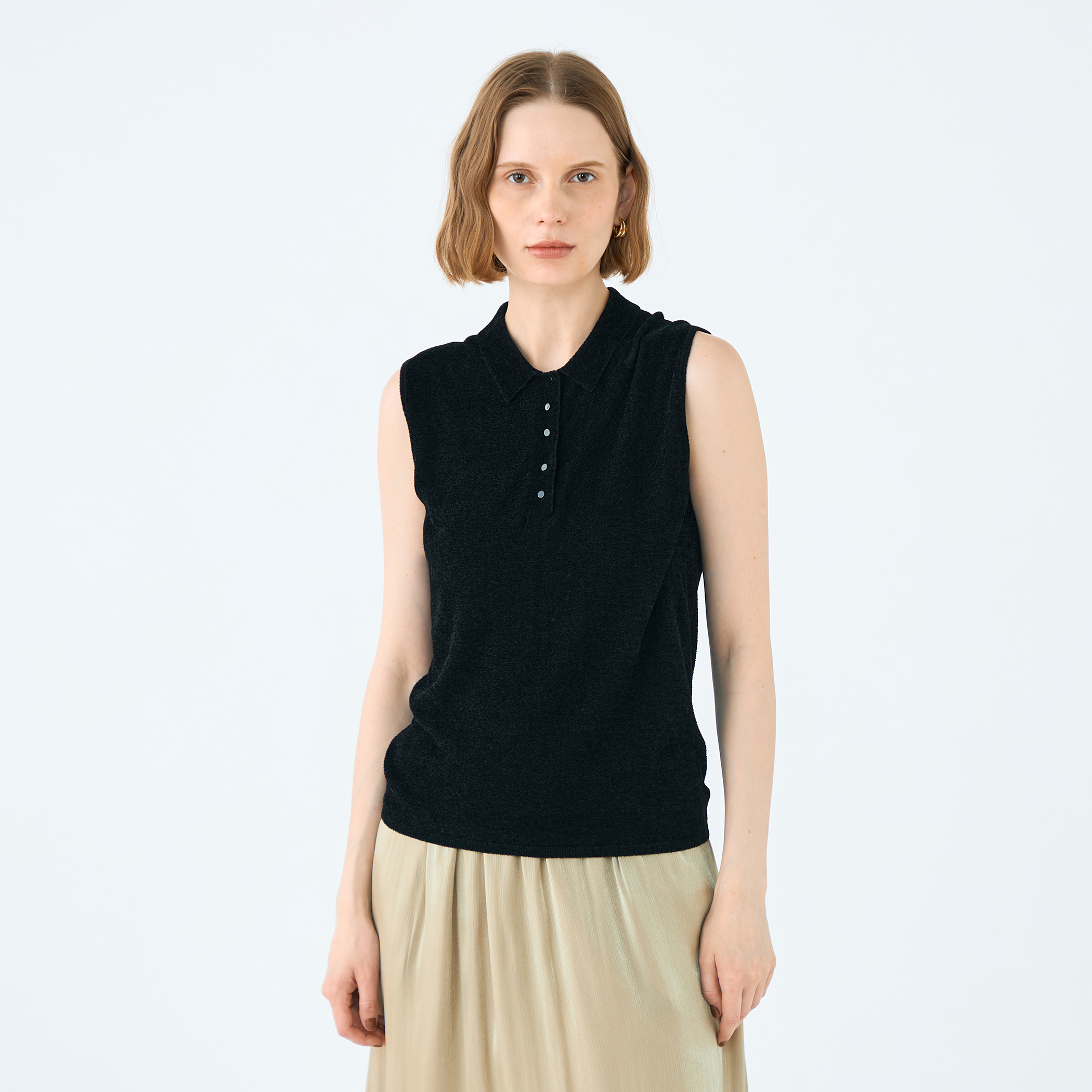 ストレッチベルベット ノースリーブプルオーバー｜トゥモローランド