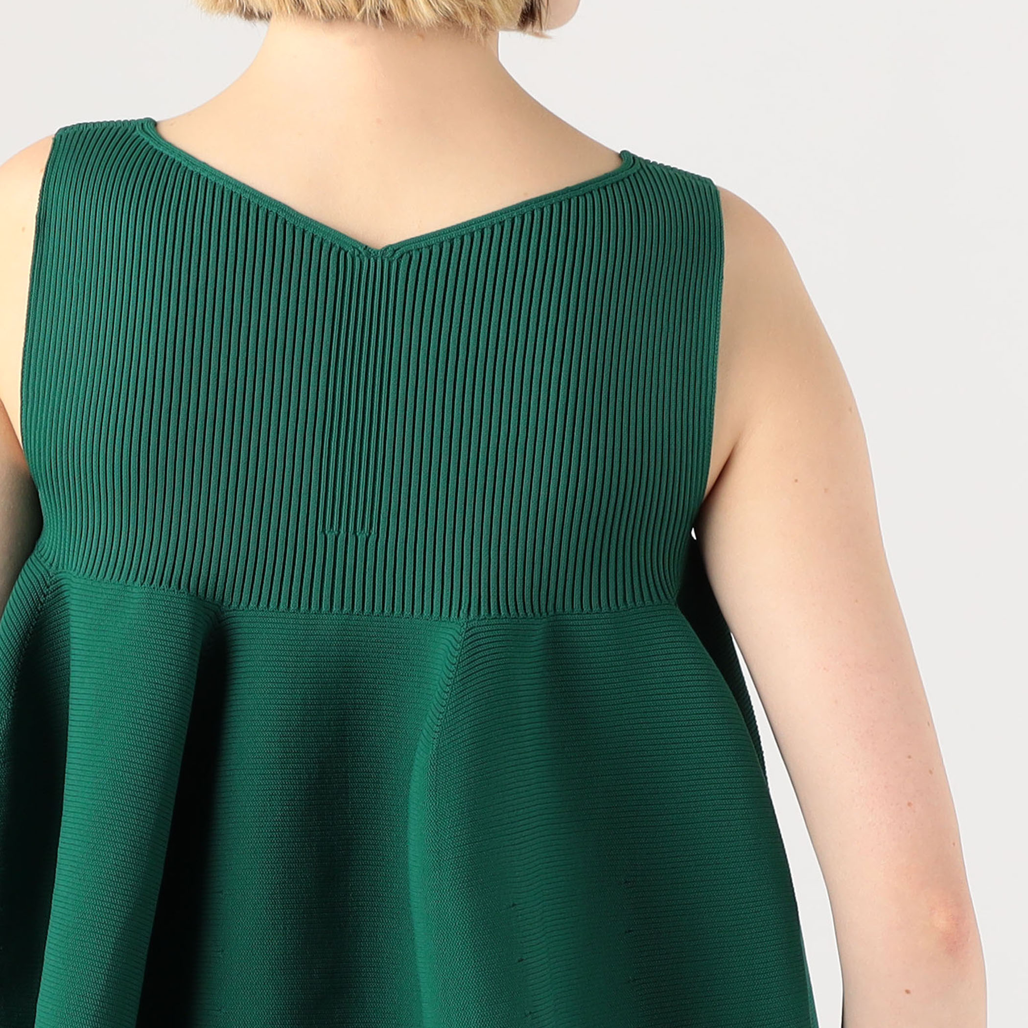 海外並行輸入正規品 SLEEVELESS POTTERY CFCL BUST TOP｜トゥモローランド FLARE ニット/セーター