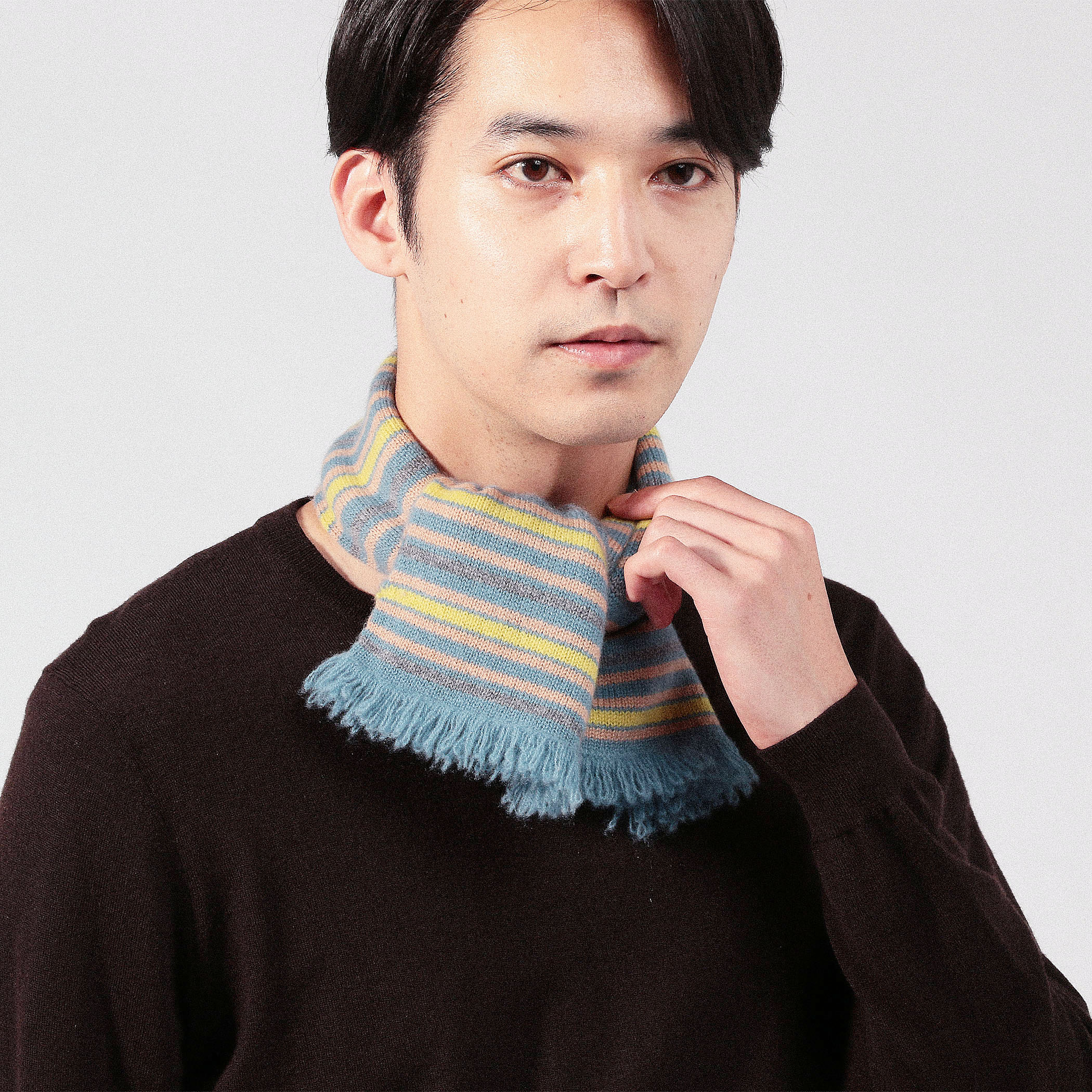 なおに様　トゥモローランド別注　カシミア　シルク混　ダークグレー　マフラー シルクダブルフェイス マフラー NOVARA｜トゥモローランド 公式通販