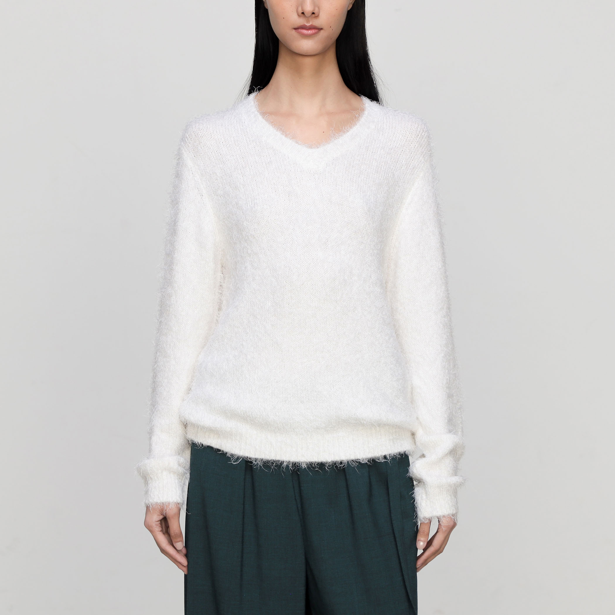 シルクカシミヤヘアリー Vネックプルオーバー｜トゥモローランド 公式通販