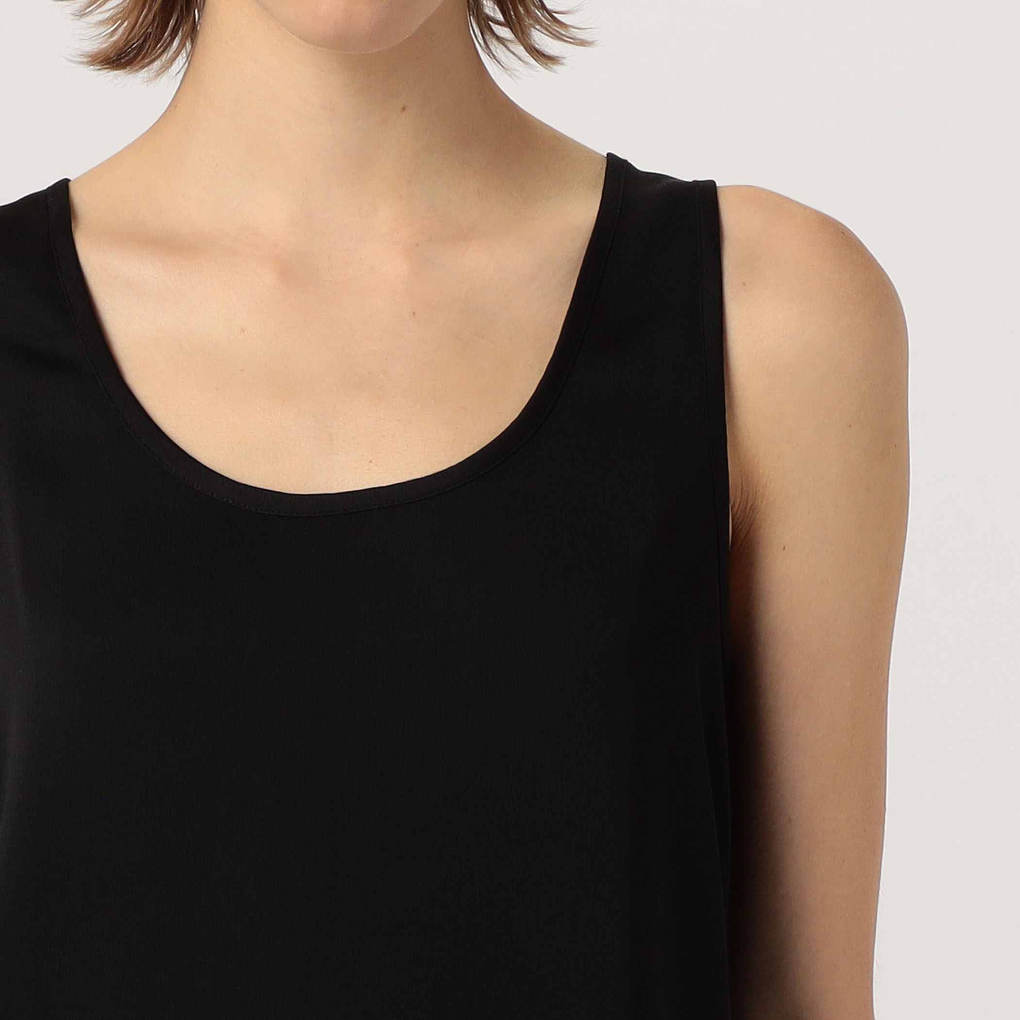 【TOMORROWLAND GOODS】MARTIN MARTIN Top Marcel  Uネックタンクトップ MARTIN MARTIN Top Marcel Uネックタンクトップ