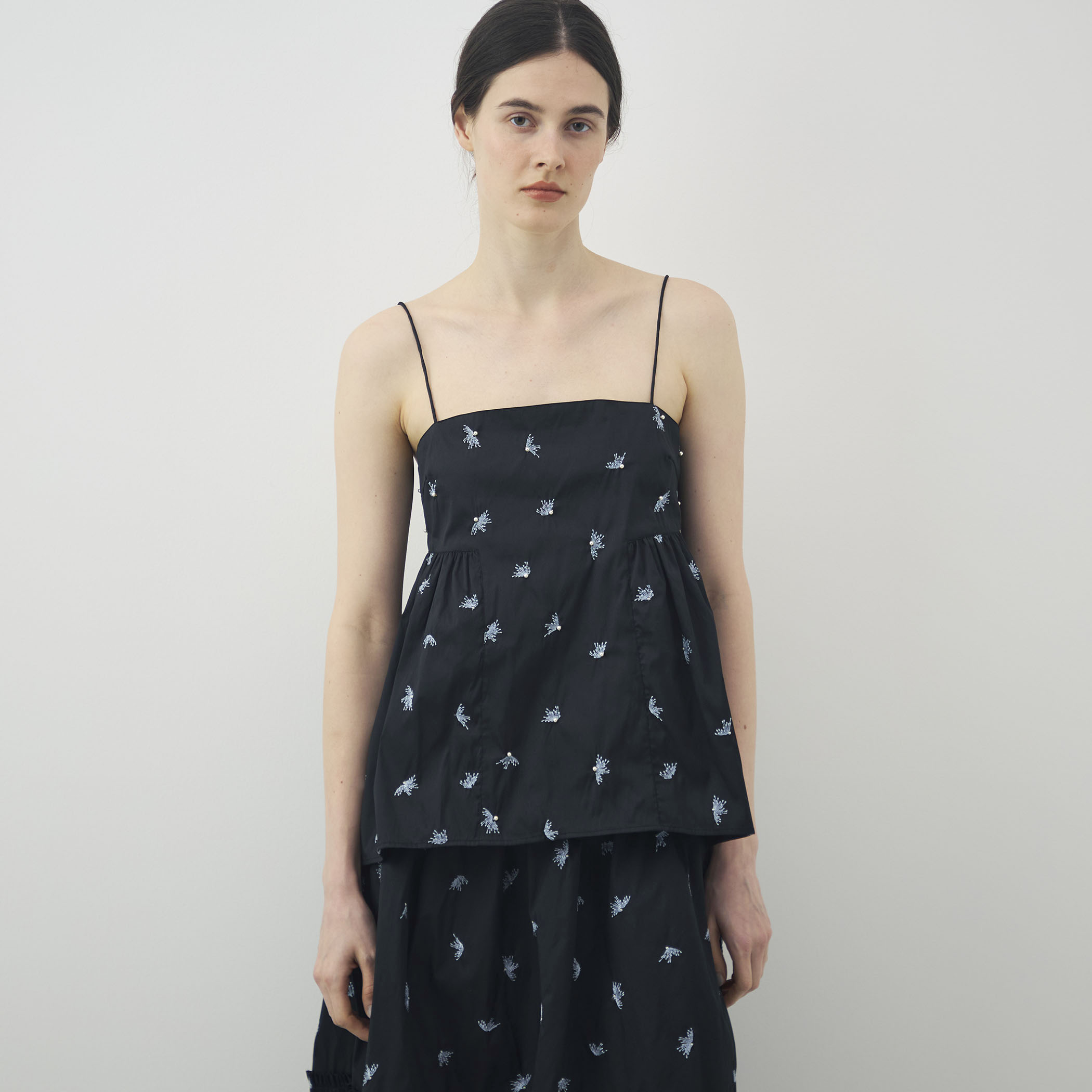 別注】ne Quittez pas BLACK Camisole Embroidery トップス
