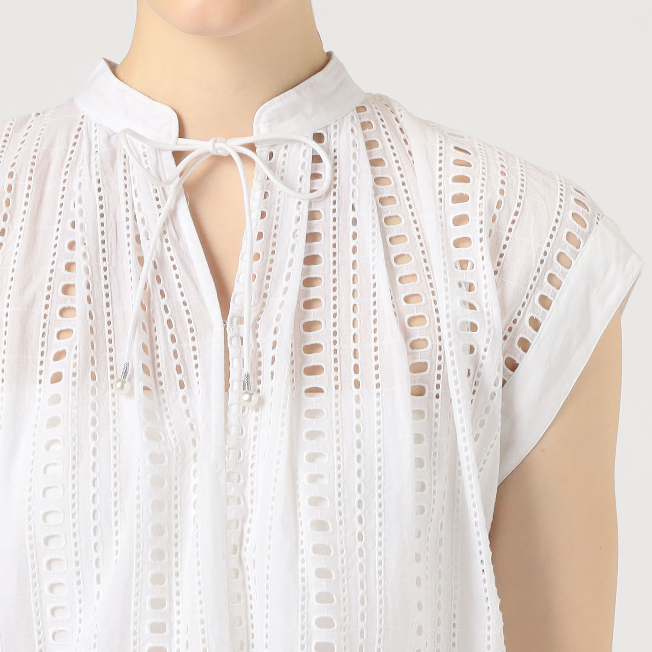 【TOMORROWLAND BUYING WEAR】【別注】ne Quittez pas BLACKCUTWORK トップス 別注】ne Quittez pas BLACKCUTWORK トップス｜トゥモローランド