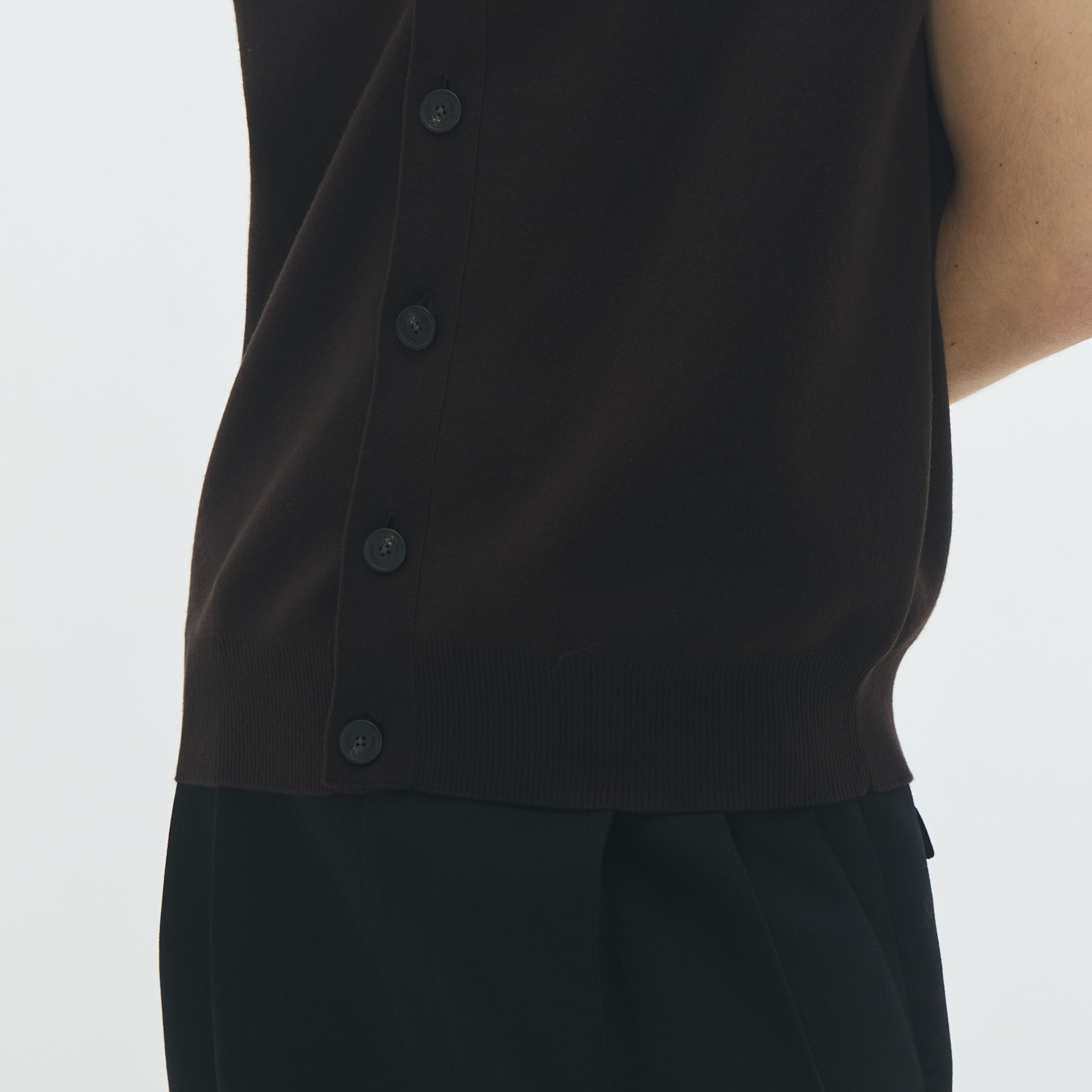 コットンカシミヤ Vネックベスト｜トゥモローランド 公式通販