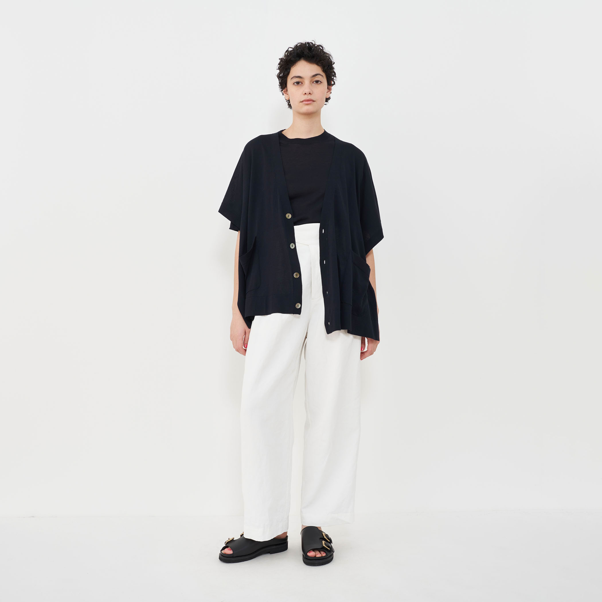 クレープコットン Vネックカーディガン｜トゥモローランド 公式通販