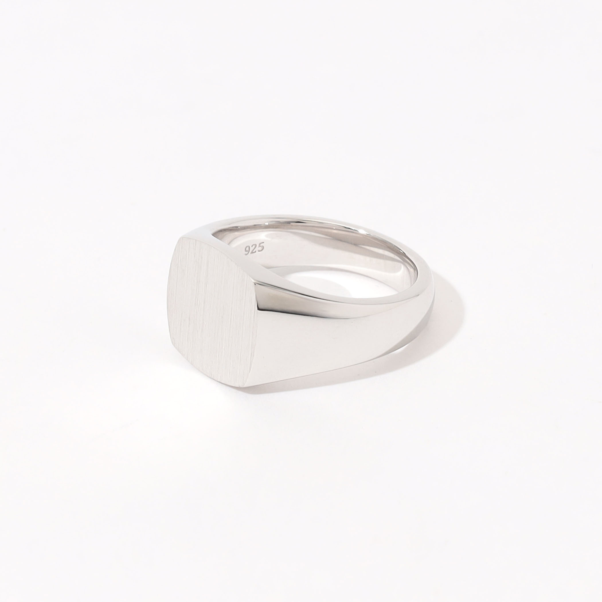 TOM WOOD Kay Ring Satin リング｜トゥモローランド 公式サイト