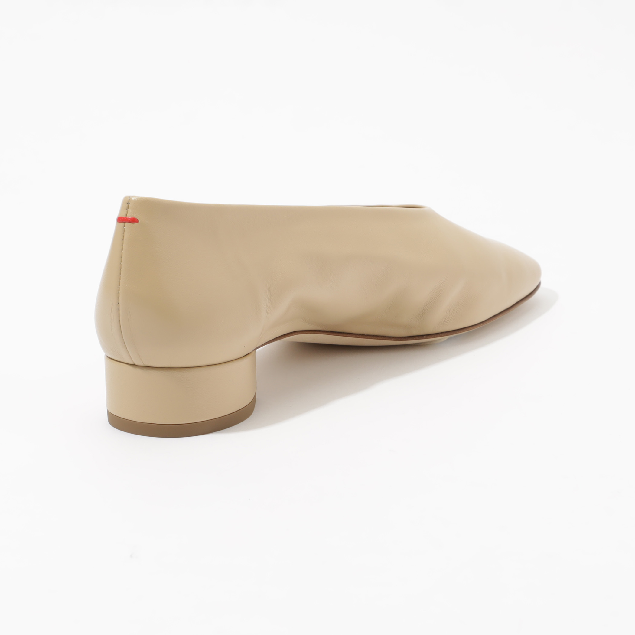 Aeyde DELIA ナッパレザーパンプス｜トゥモローランド 公式通販