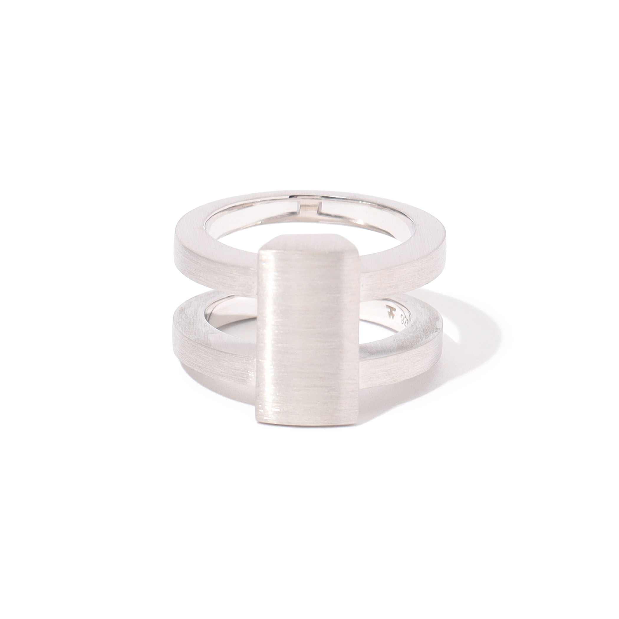 ■TOM WOOD Vault Shield Ring リング