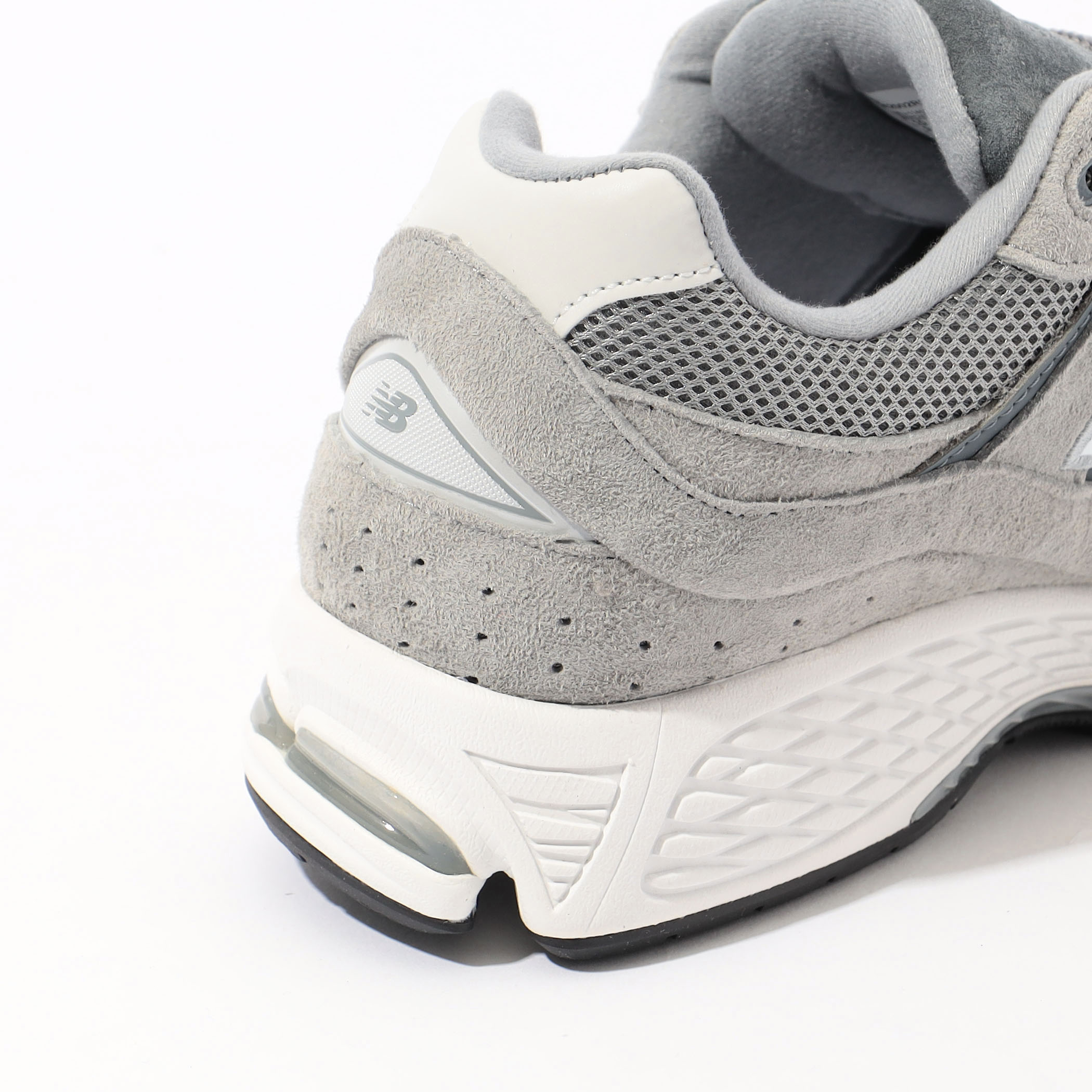 靴 TOMORROW LAND GOODS New Balance M2002R New Balance M2002R スニーカー｜トゥモローランド 公式通販