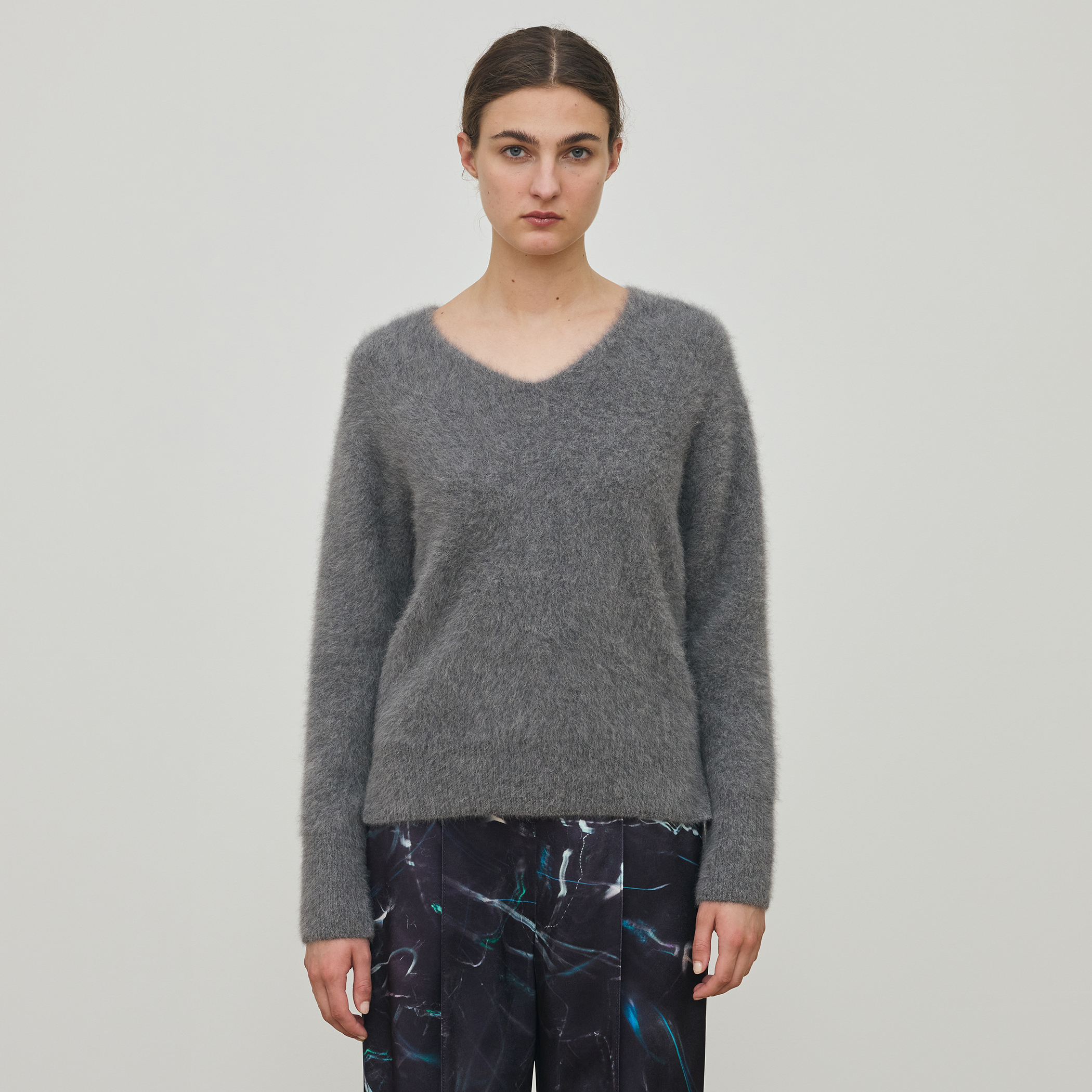 【DES PRÉS】【2023AW】フォックスカシミヤ Vネックプルオーバー DES PRÉS】【2023AW】フォックスカシミヤ Vネックプルオーバー