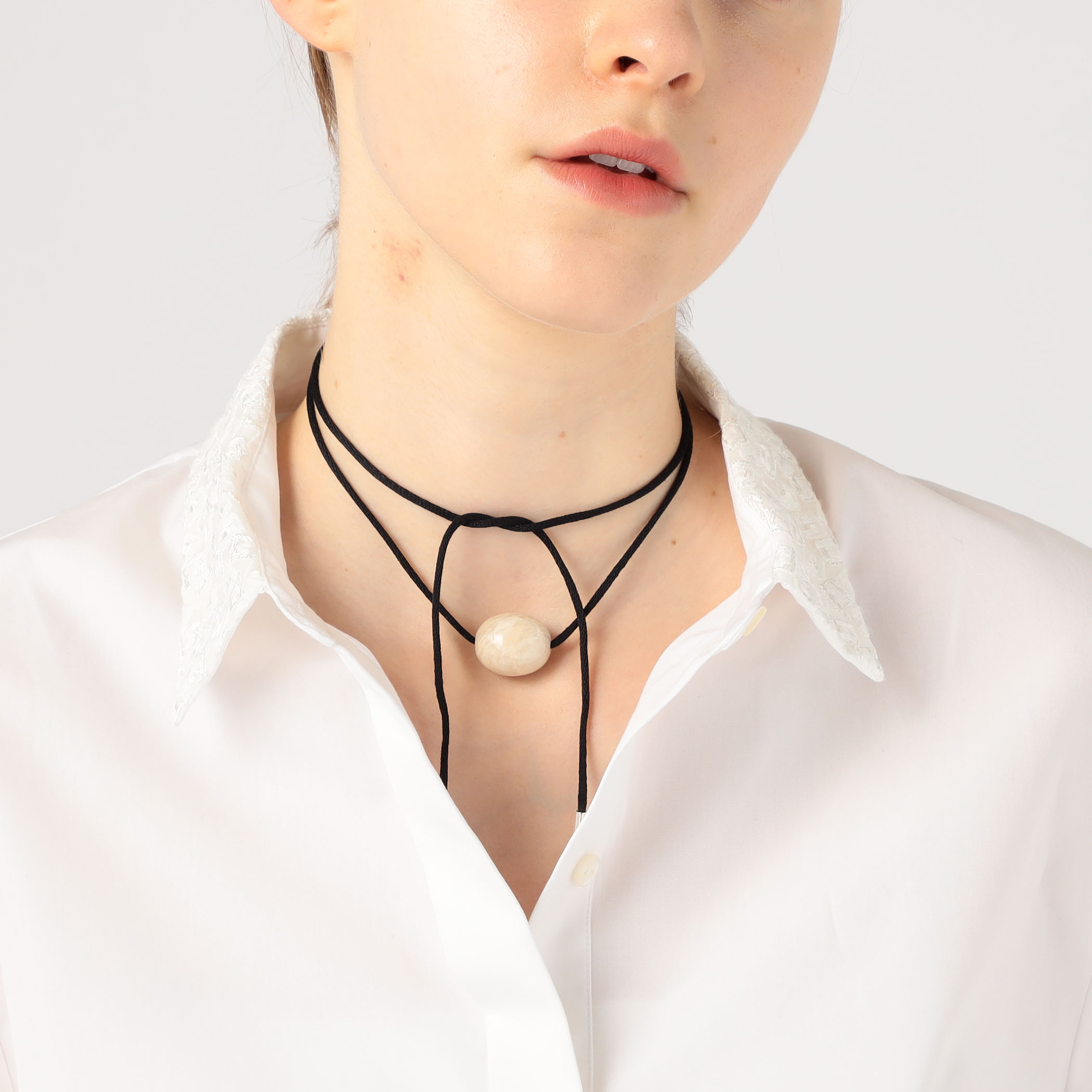 Annika Ine Stone Ellipse L ネックレス｜トゥモローランド 公式通販