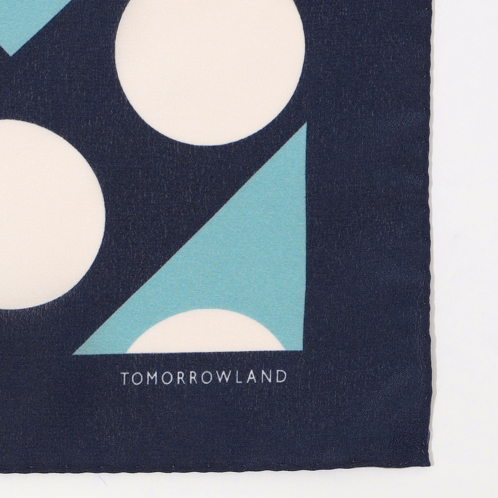 TOMORROWLAND MADE IN ITALY ドット シルクポケットチーフ