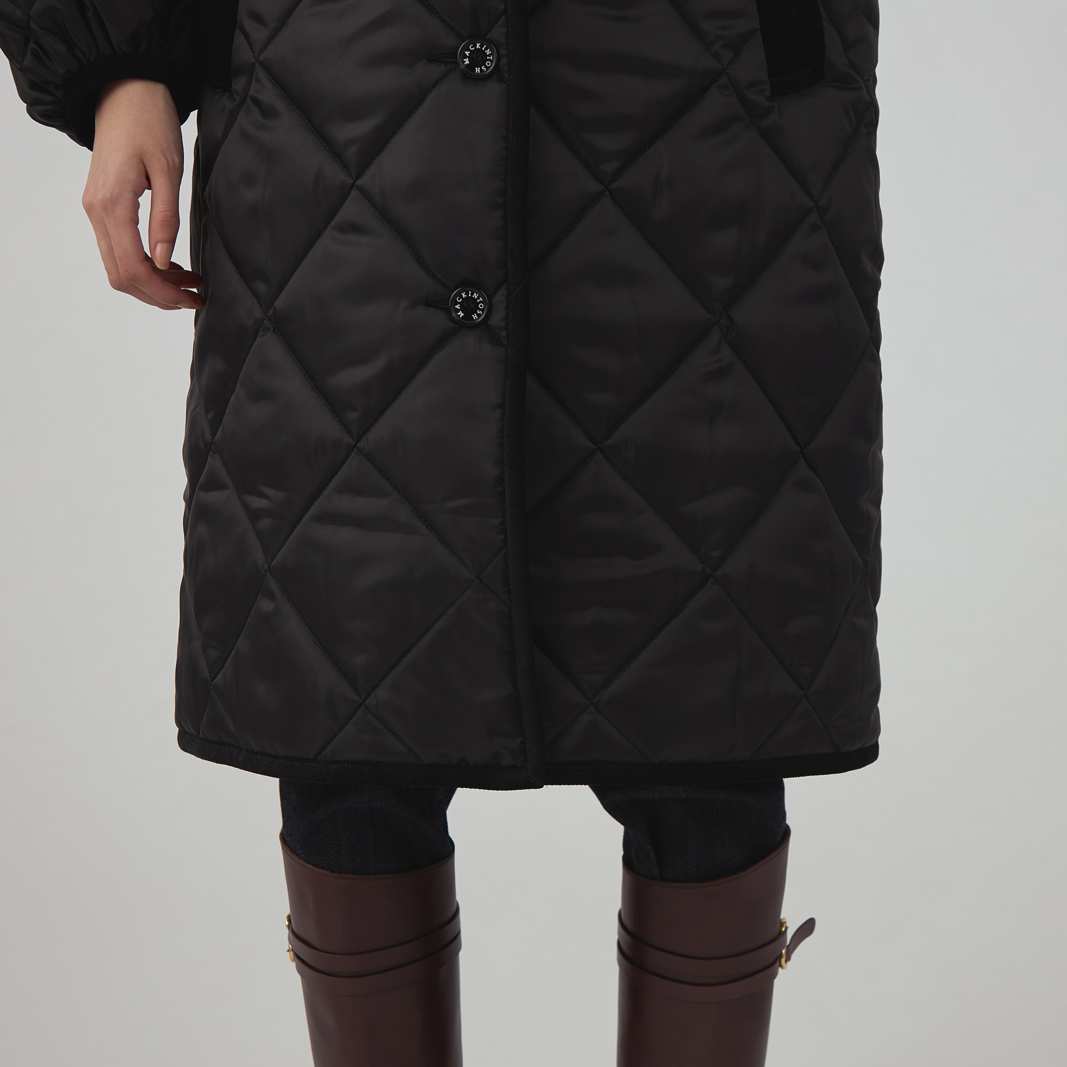 itembf1f4d383f2511efa0e40242ac