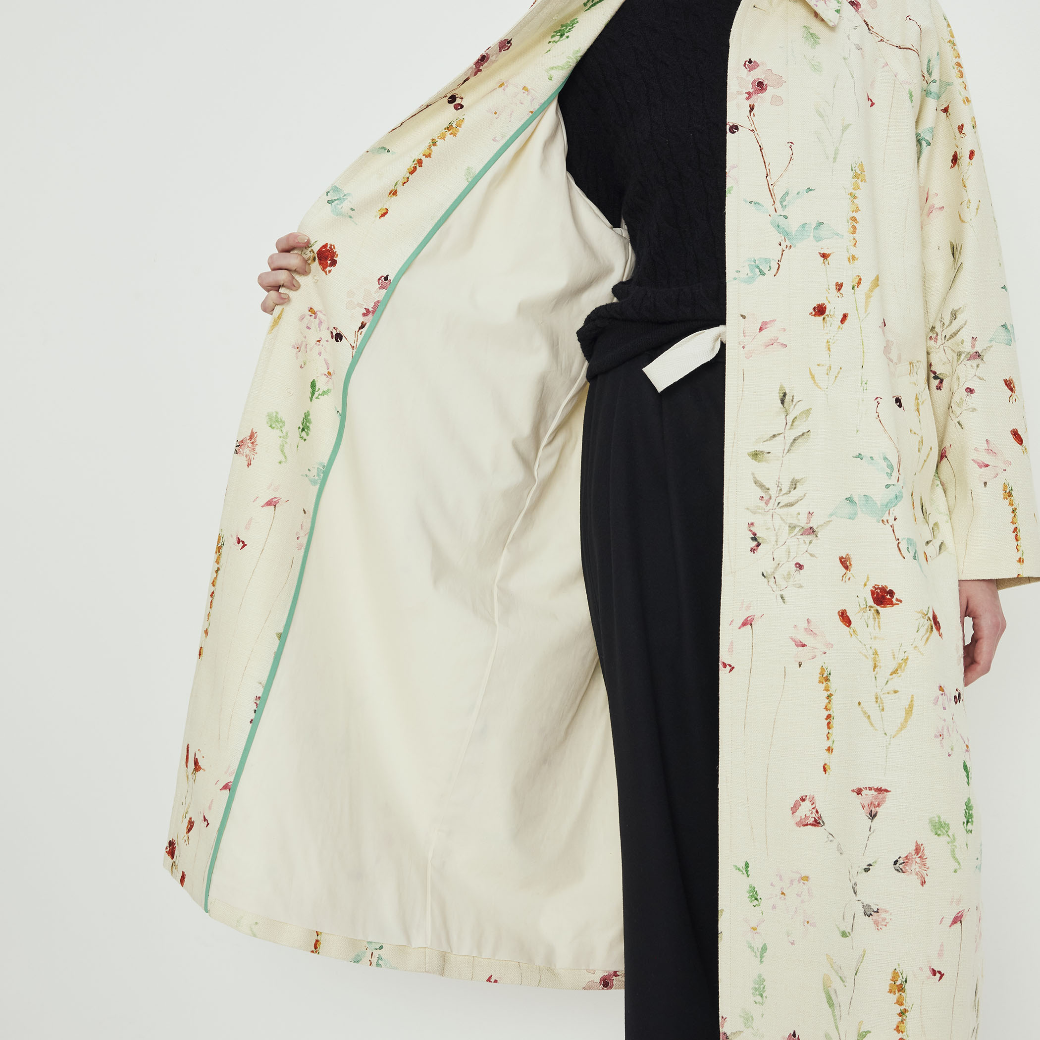 シルク フラワープリント ステンカラーコート｜トゥモローランド 公式通販