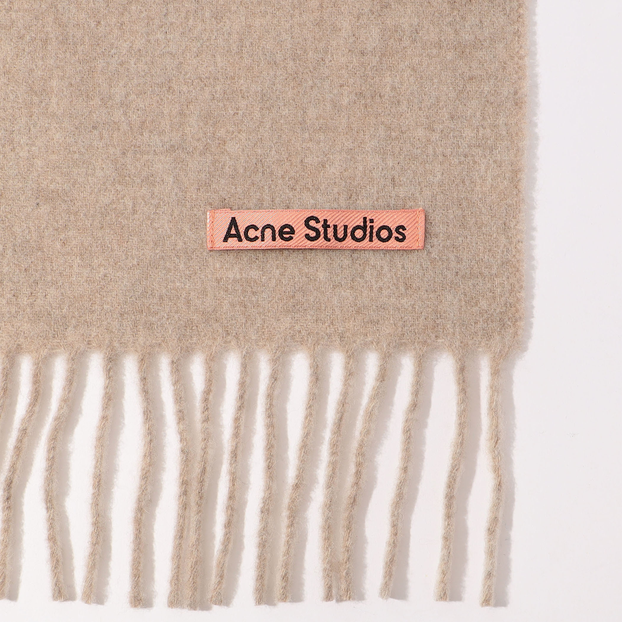 Acne Studios フリンジウールスカーフ｜トゥモローランド 公式サイト