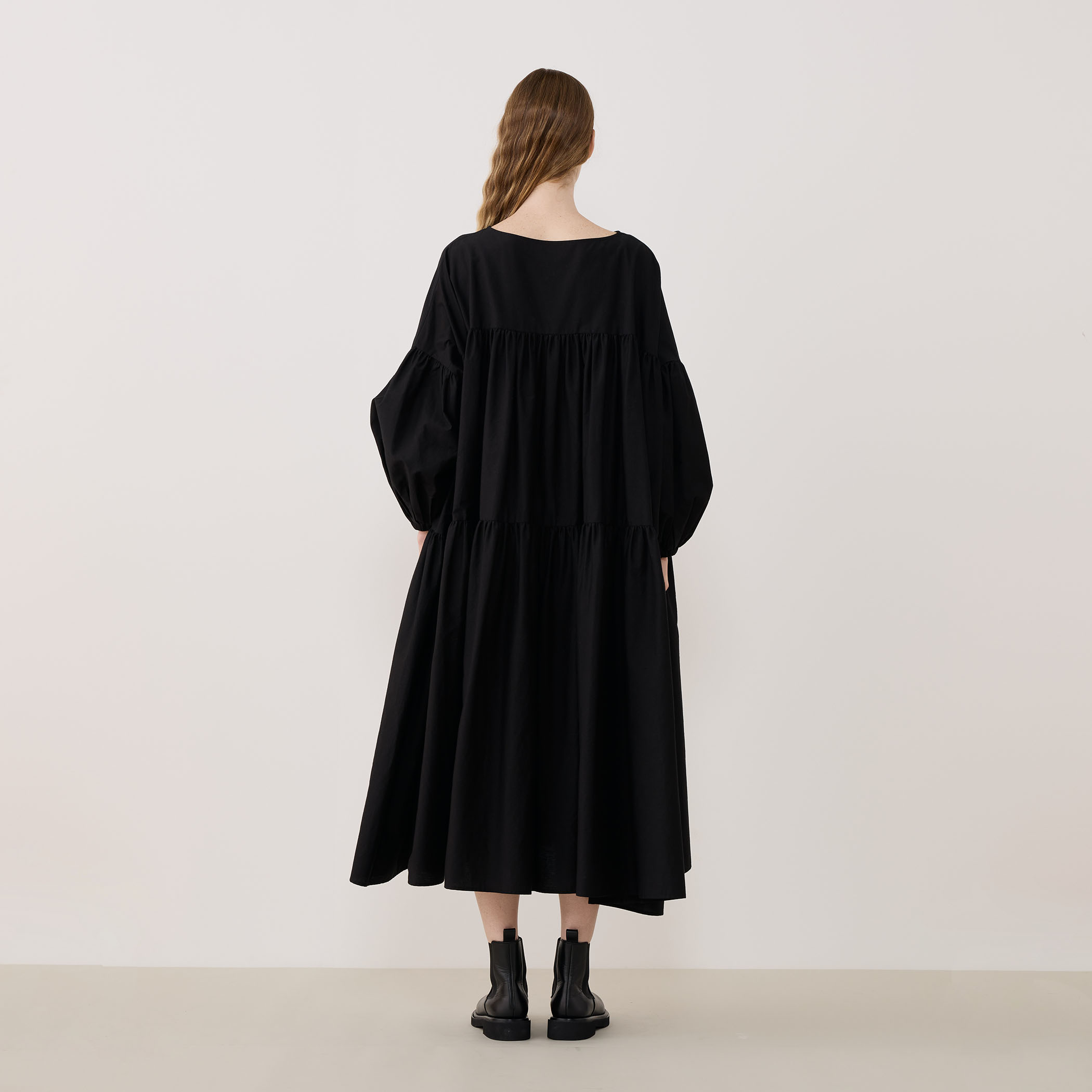 今期25夏ギャルリーヴィーシルクストレッチワンピーストゥモローランド丈直しあり コットンシルクパラシュート ギャザーワイドワンピース