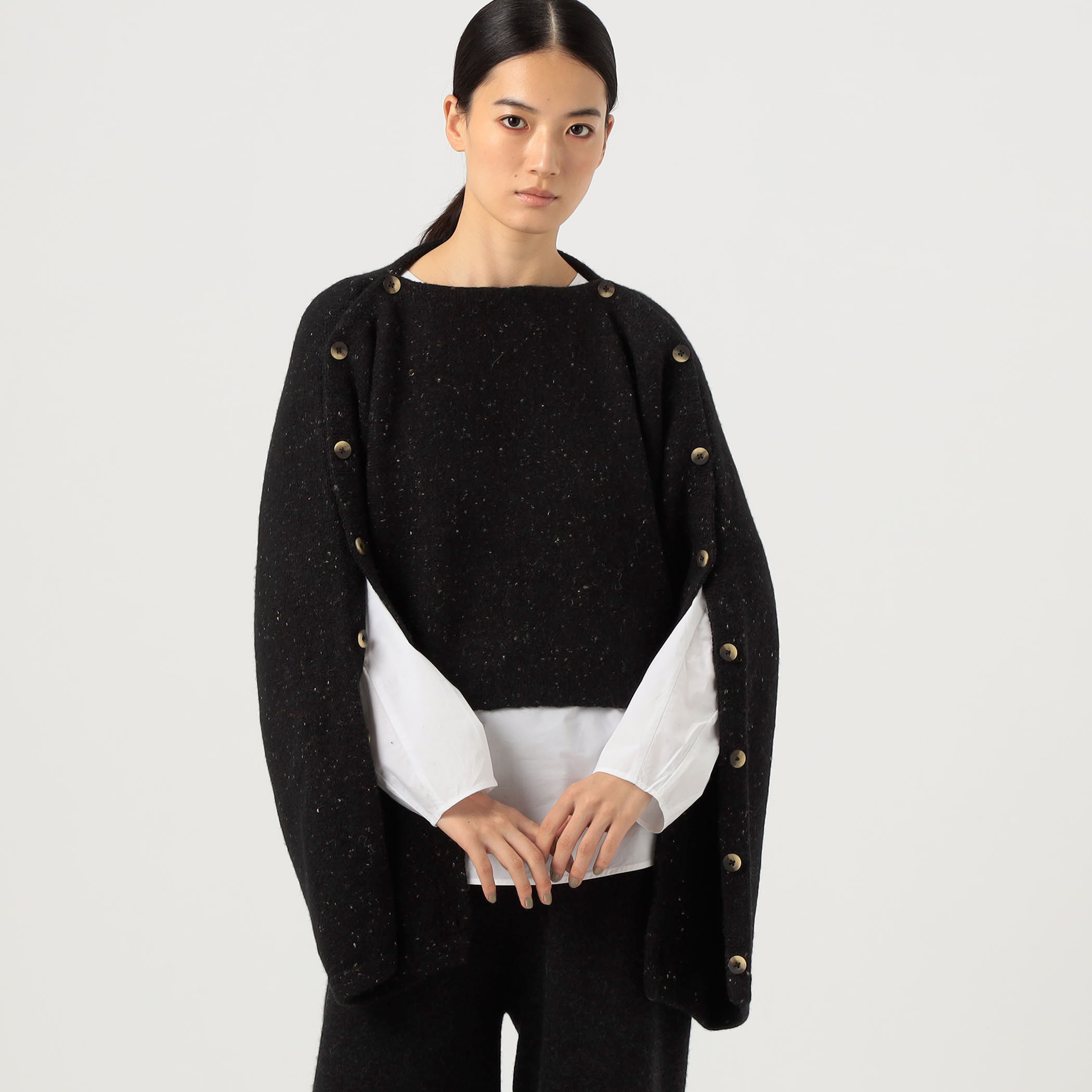 Lauren Manoogian BUTTON SLEEVES クロップドニット｜トゥモローランド