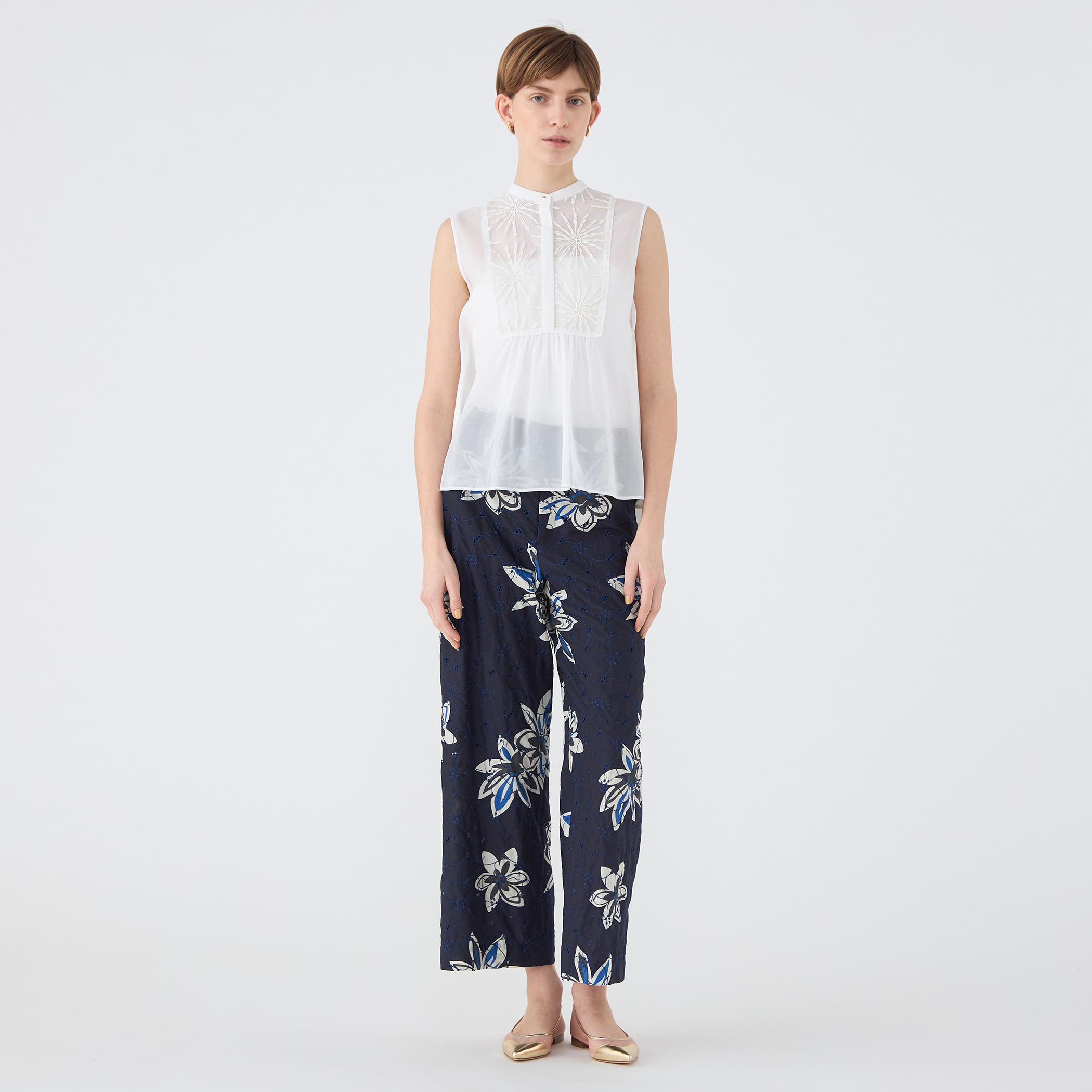 アイレットプルメリア ワイドストレートパンツ｜トゥモローランド 公式通販