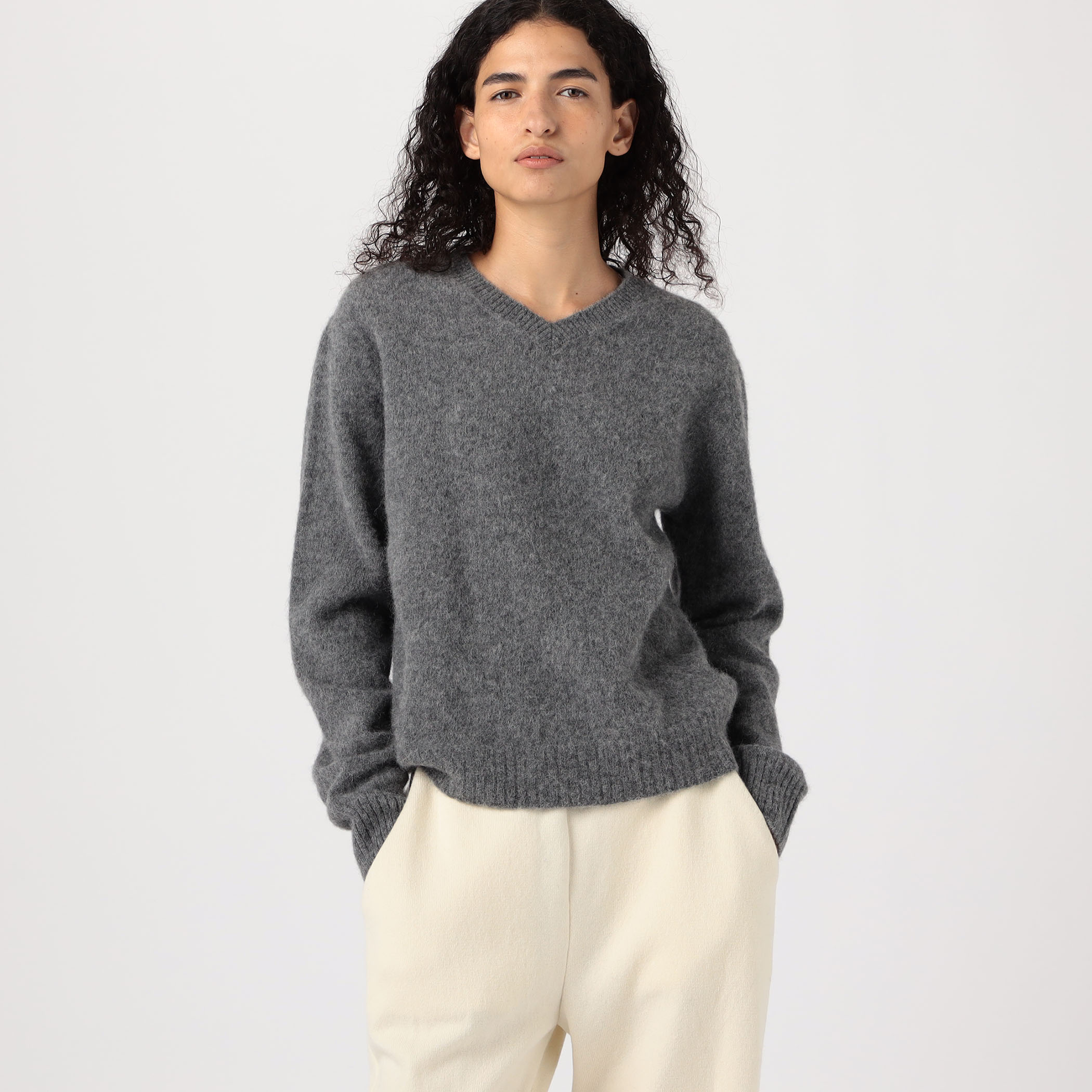 ベビーアルパカボイルド Vネックプルオーバー｜トゥモローランド 公式通販