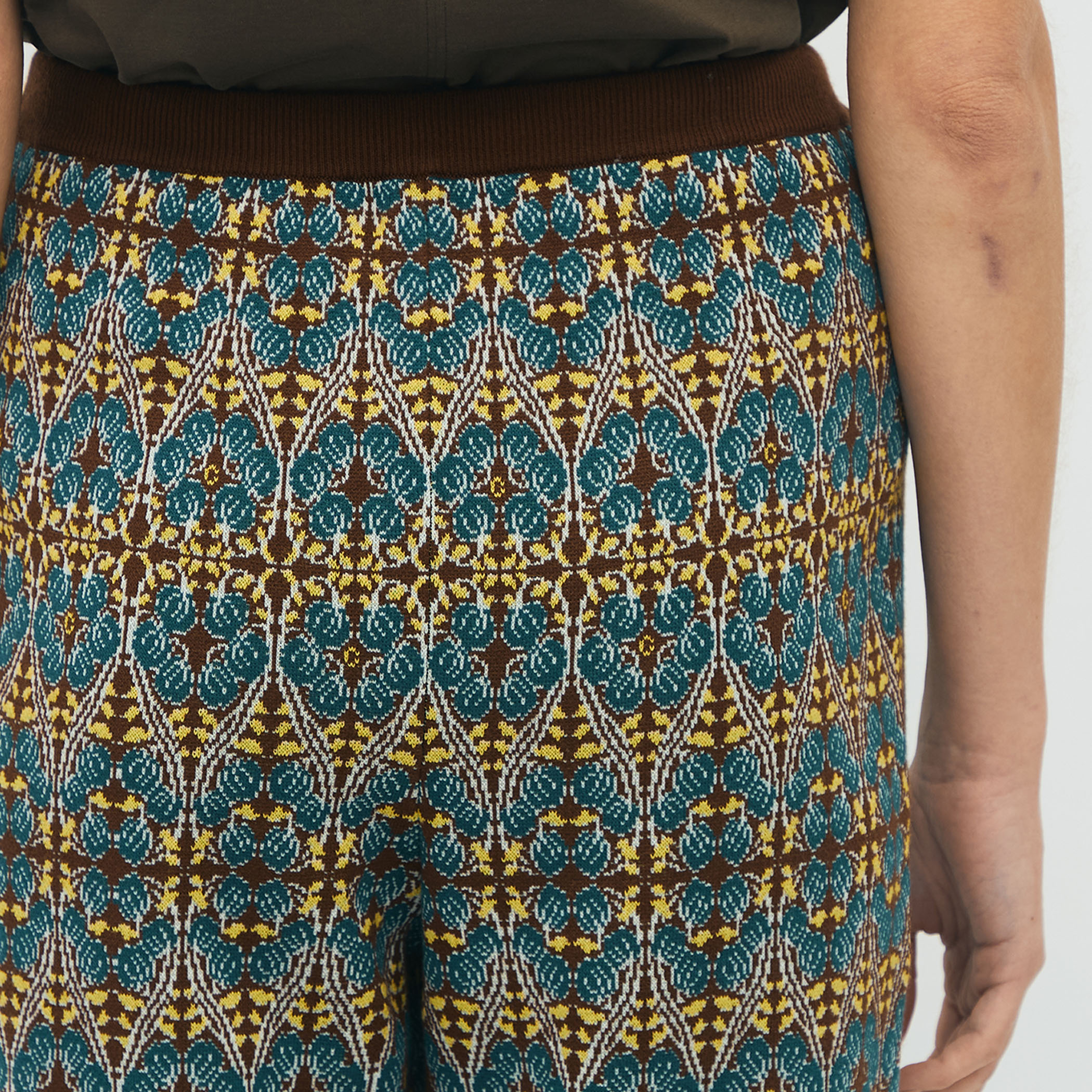 コットンカシミヤストレッチ ジャカードプリントニットパンツ