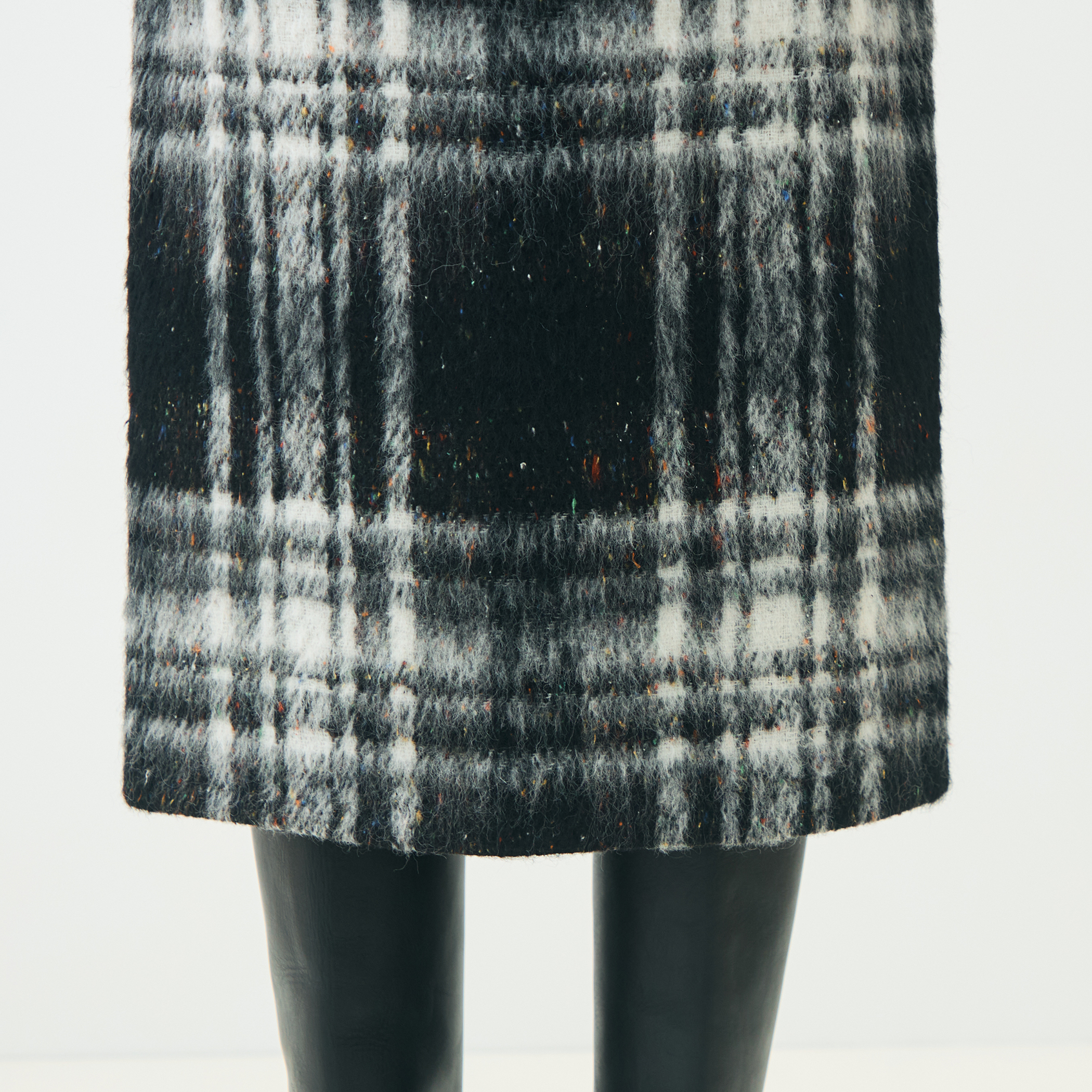 カラーネップチェック タイトストレートスカート｜トゥモローランド