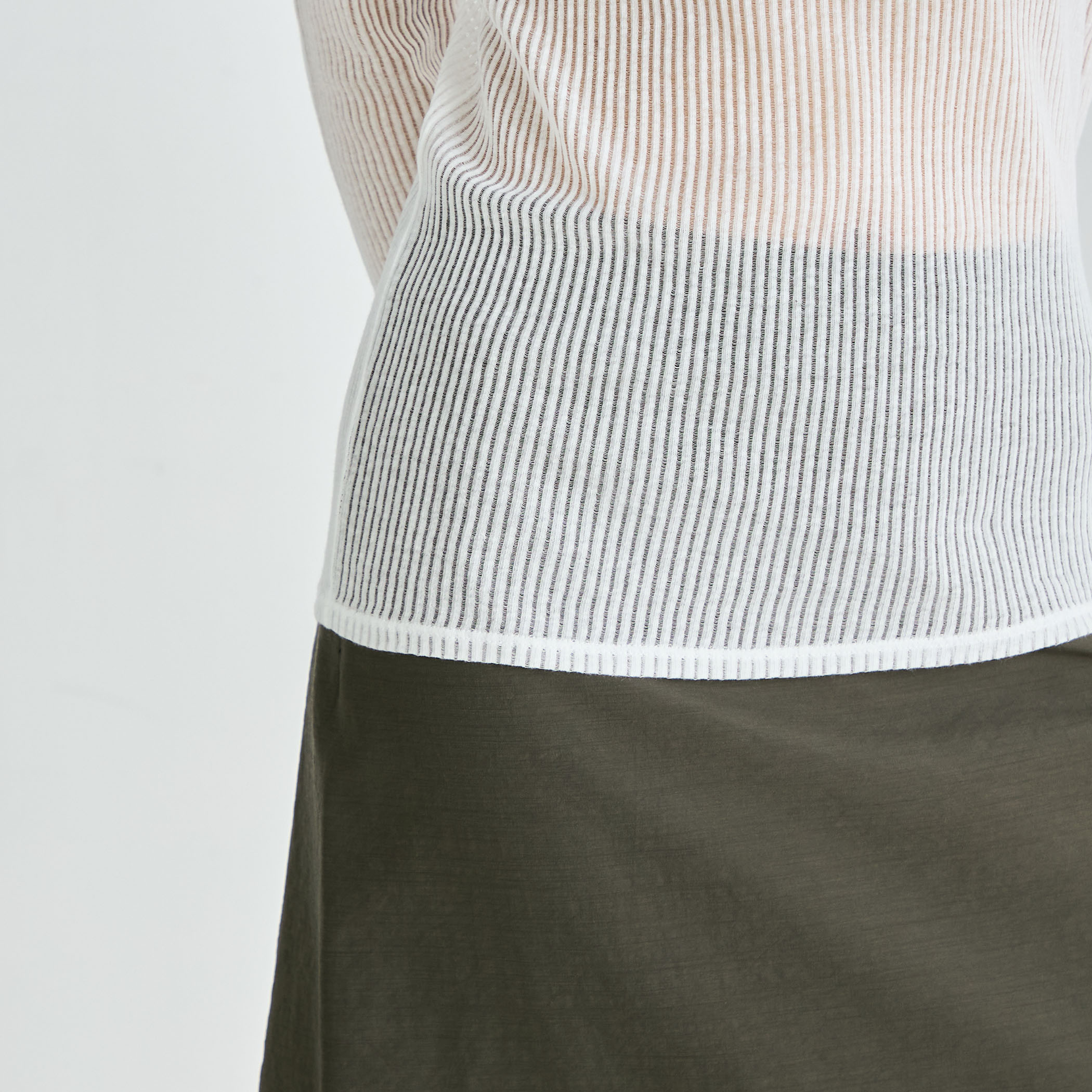 シアーストライプ ロングスリーブトップス｜トゥモローランド 公式通販