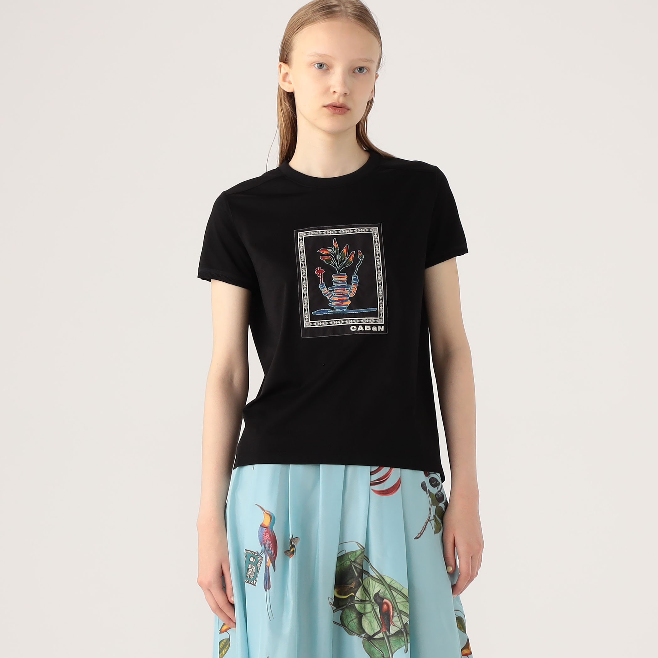 【キャバン】CABaN アフリカンエンブロイダリーTシャツ　白　Sサイズ CABaN tシャツ スビンコットン アフリカンエンブロイダリーTシャツ