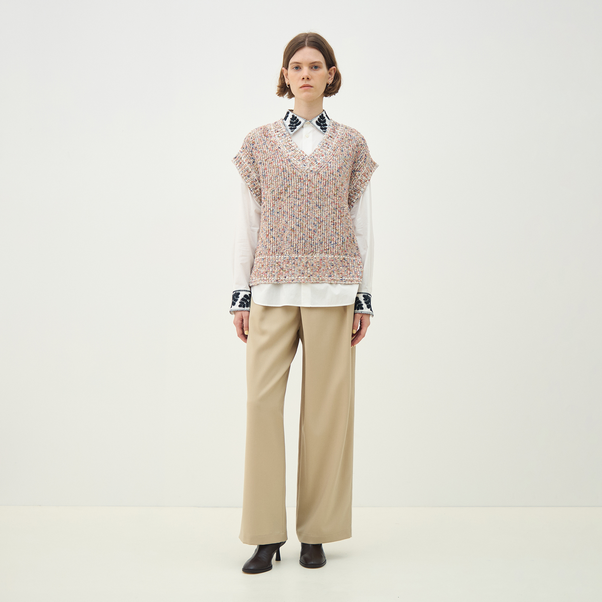 ハイブリットコットンツイーディー Vネックベスト｜トゥモローランド