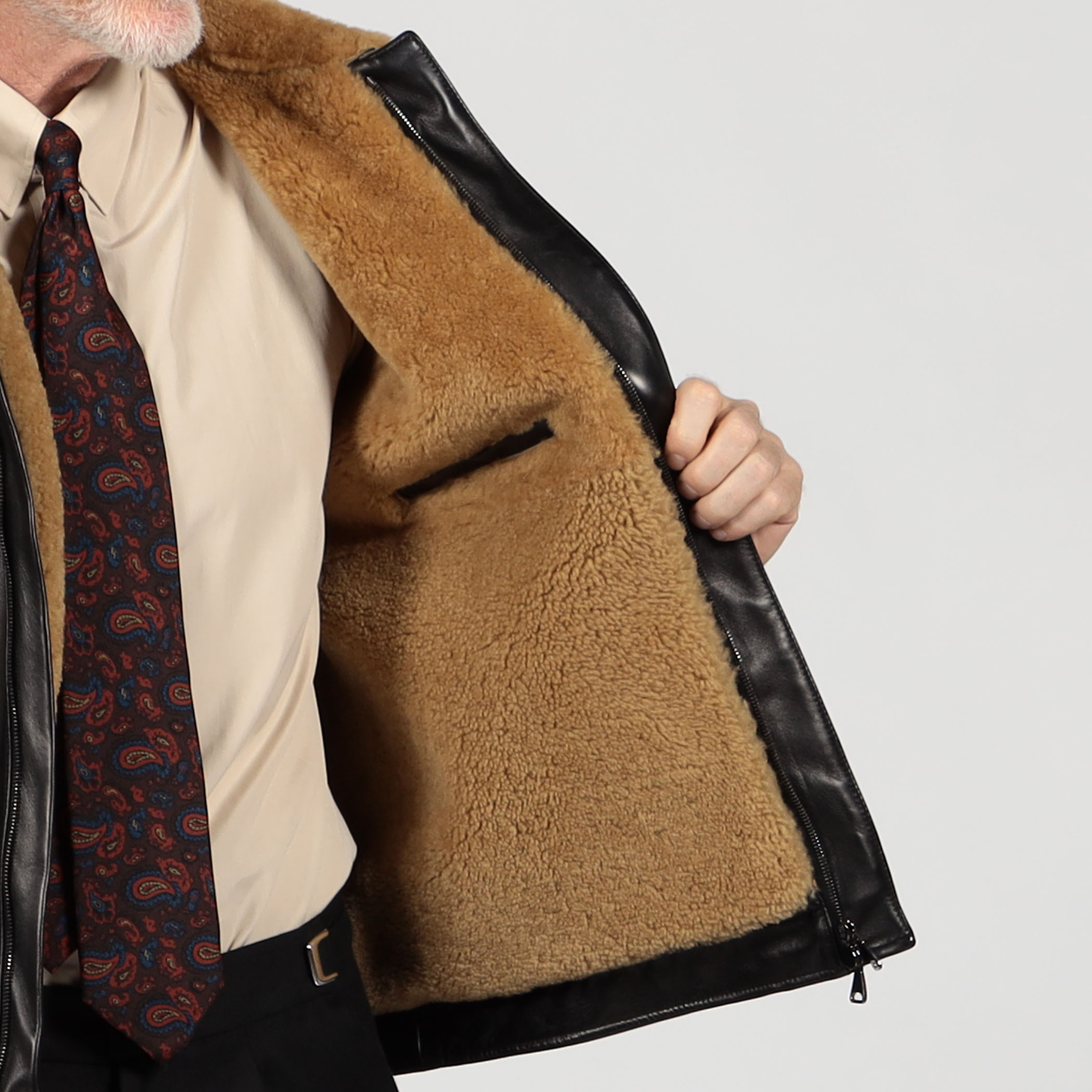 別注】EMMETI JAMES ラムレザー ムートン ブルゾン｜トゥモローランド