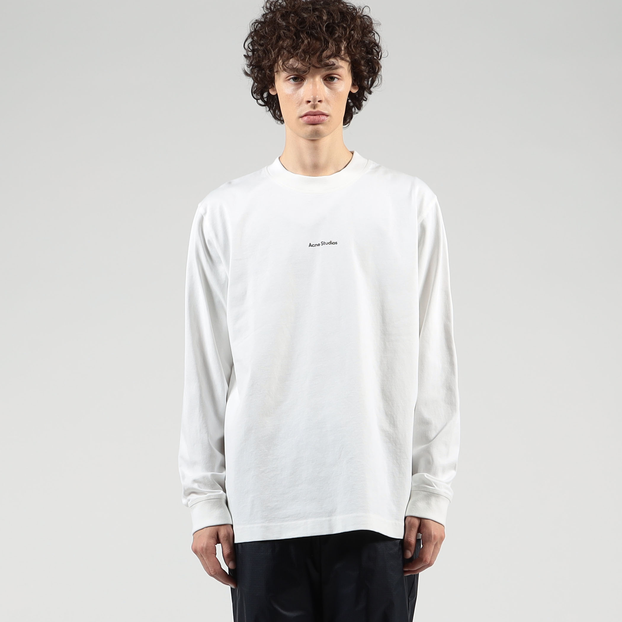 Acne Studios ロゴ ロングスリーブTシャツ｜トゥモローランド 公式通販