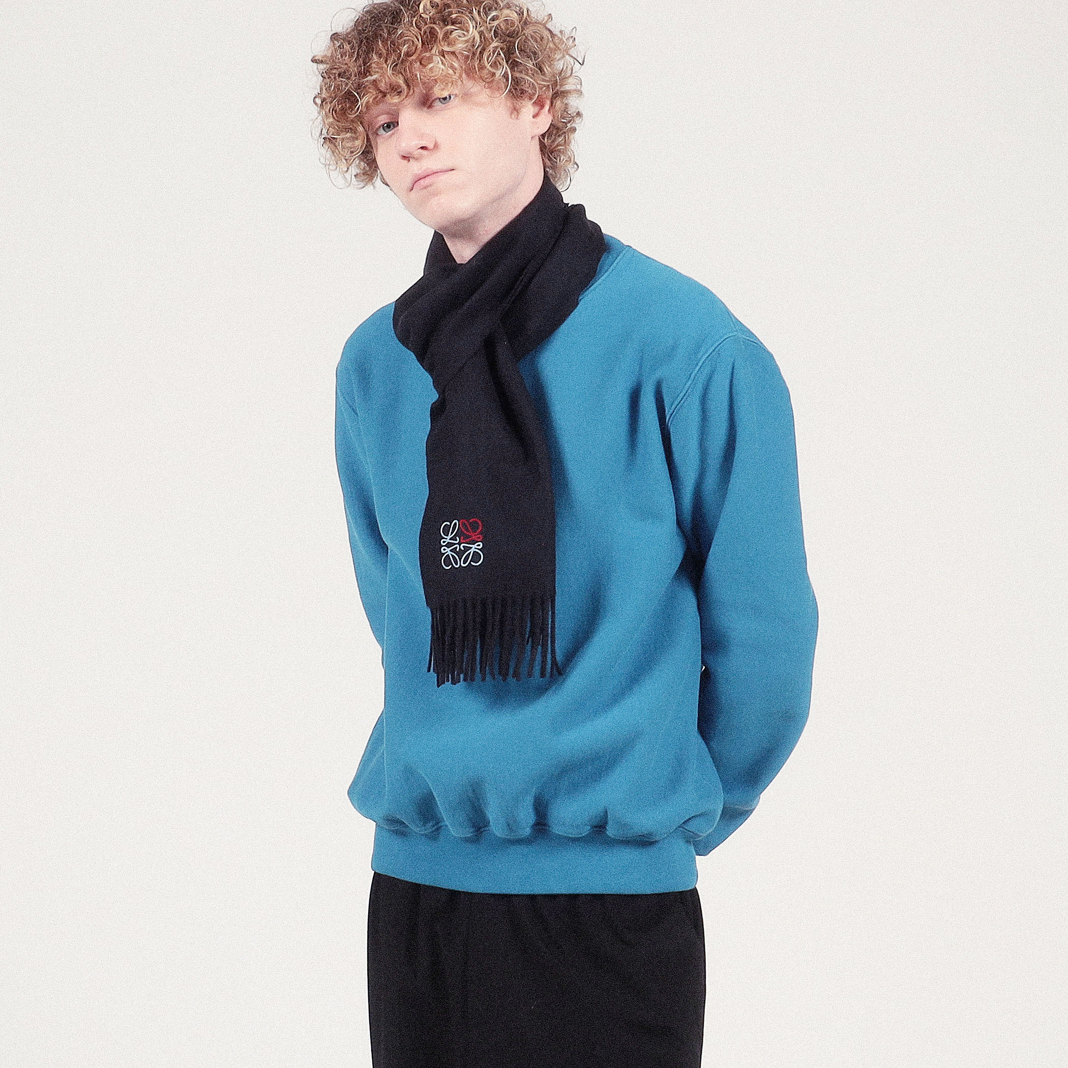 LOEWE アナグラムスカーフ｜トゥモローランド 公式通販