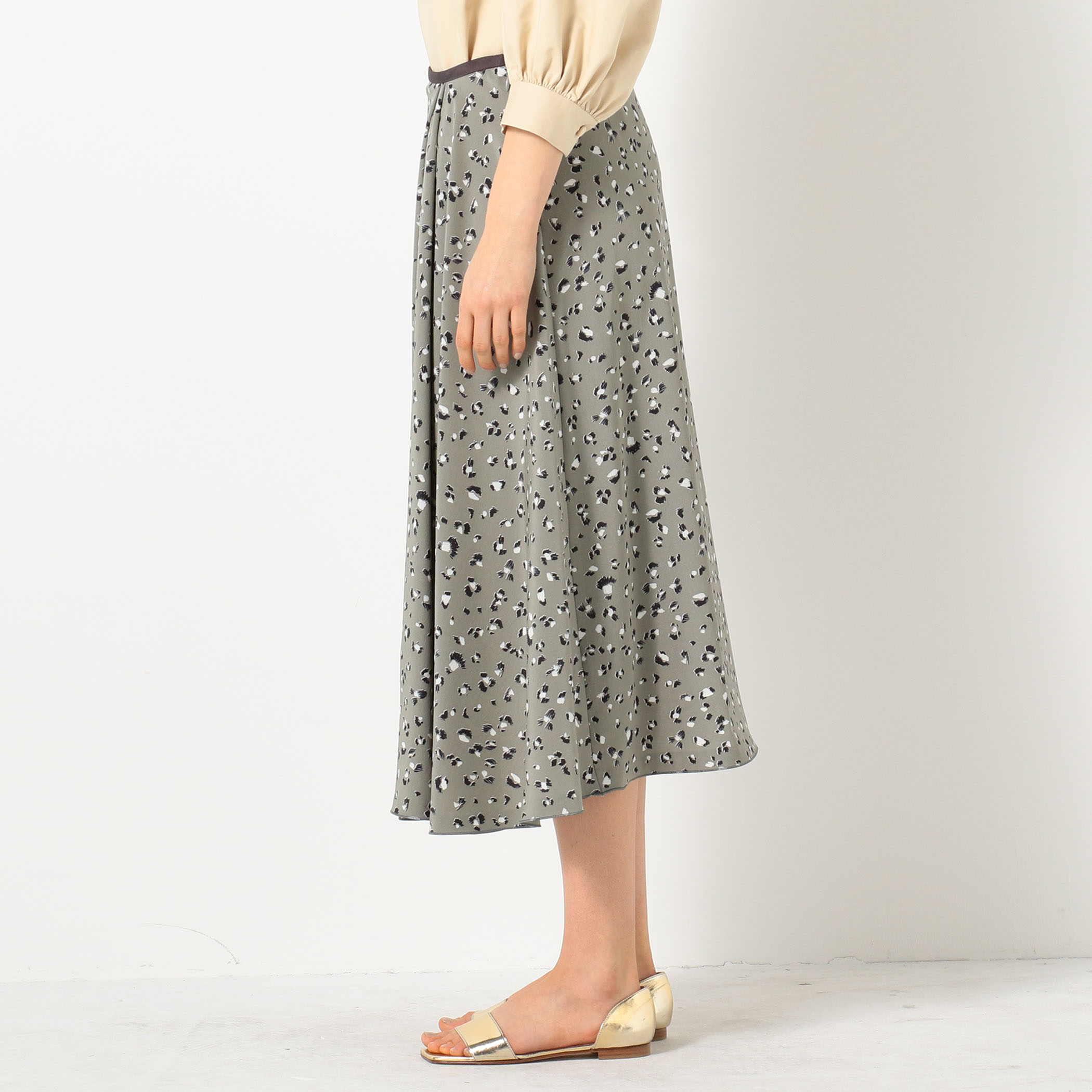 ブラッシュレオパードプリント アシンメトリータックフレア