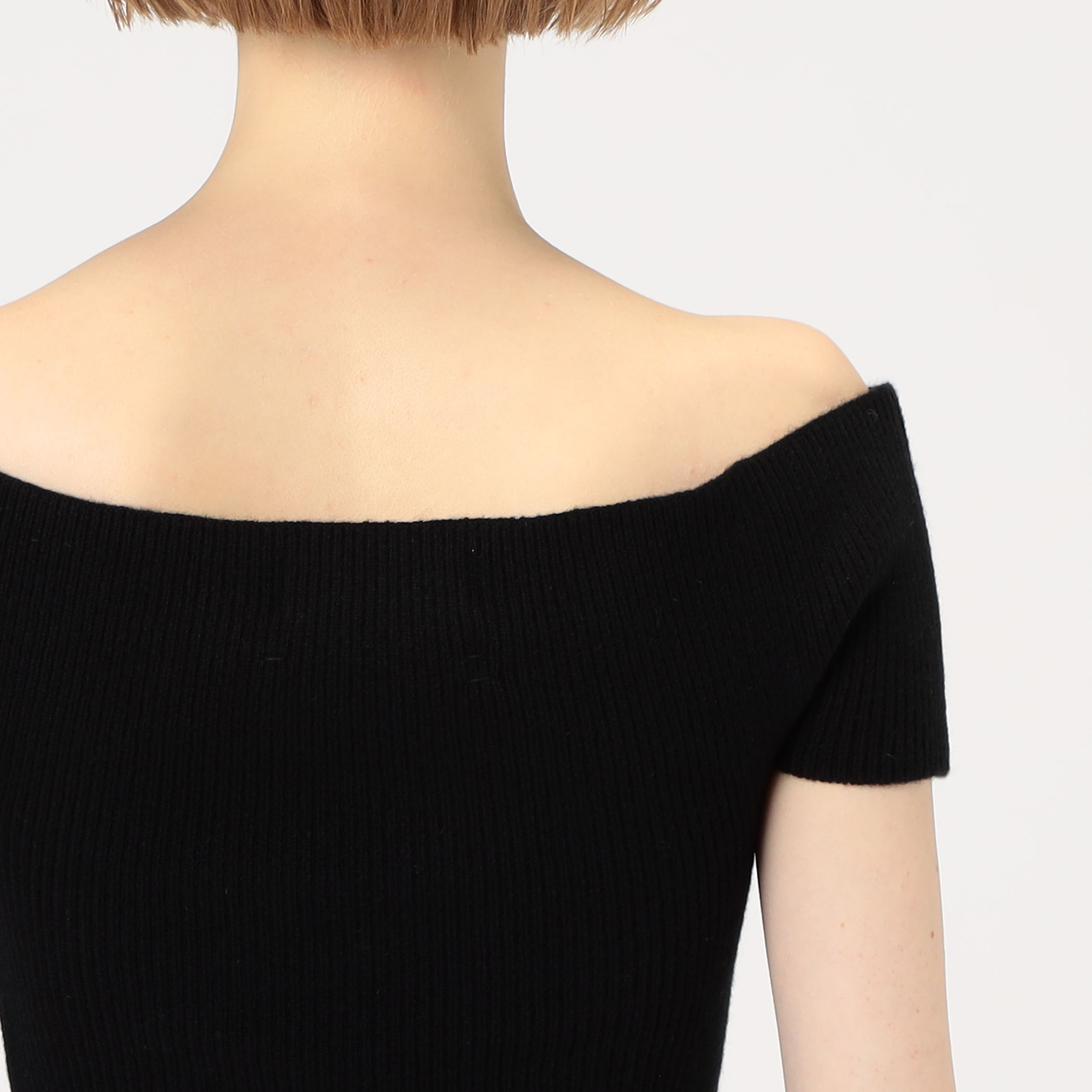 extreme cashmere カシミヤオフショルカットソー extreme cashmere libra カシミヤ オフショルダートップ
