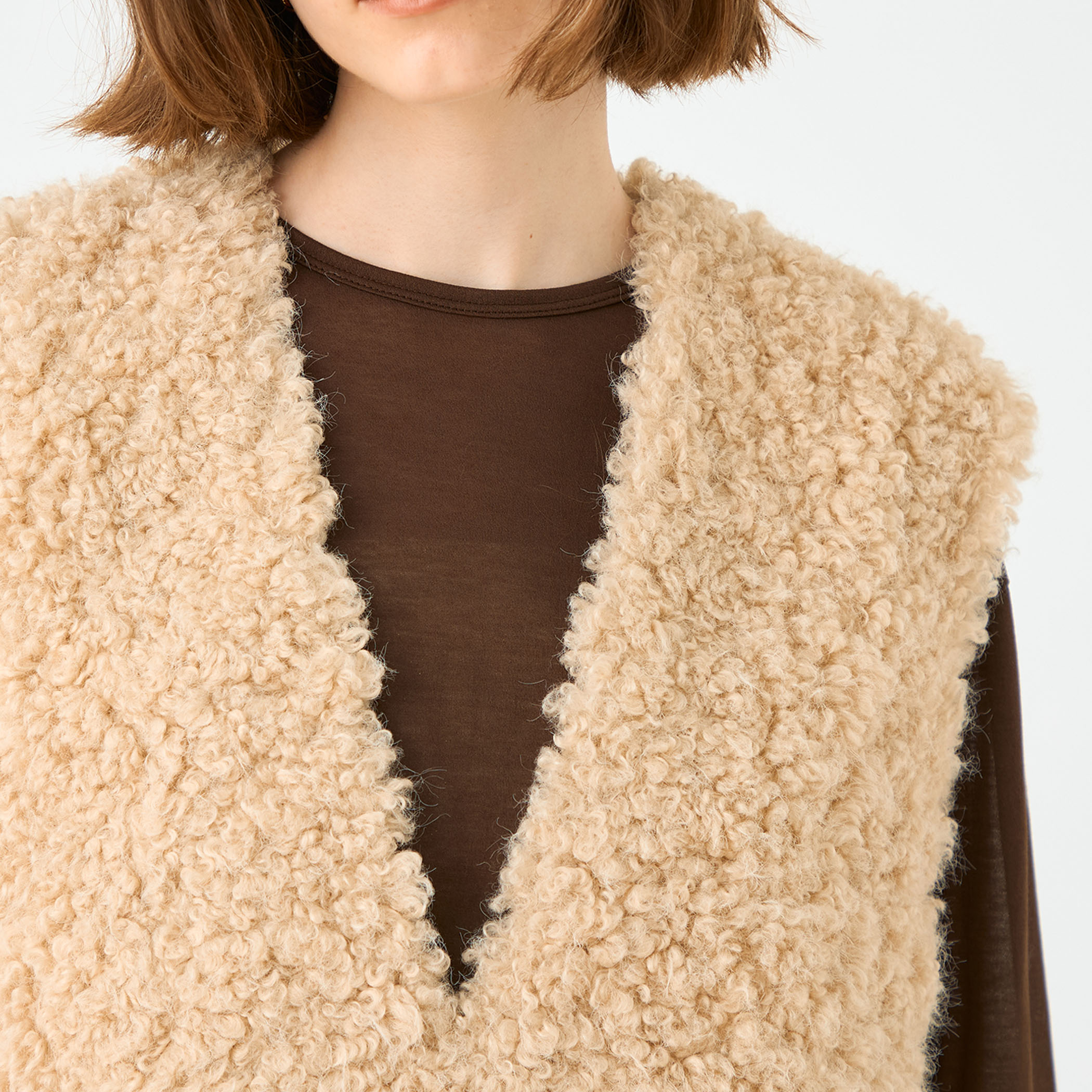 ミックスファー Vネックベスト｜トゥモローランド 公式通販