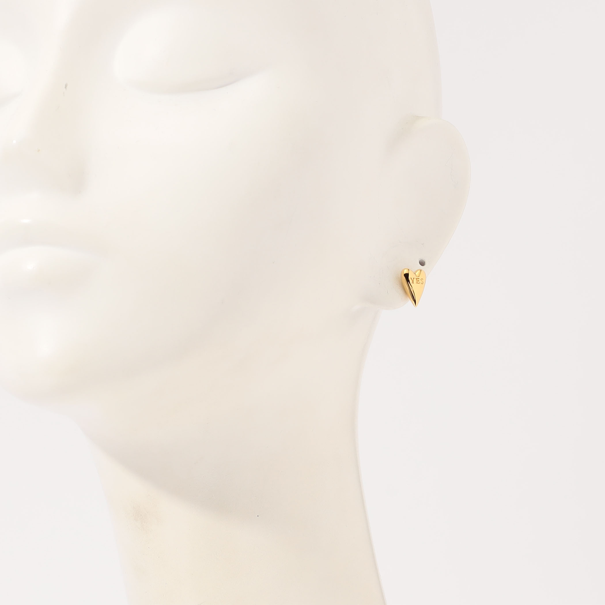 avgvst Yes-no Heart Studs ゴールドピアス｜トゥモローランド 公式サイト