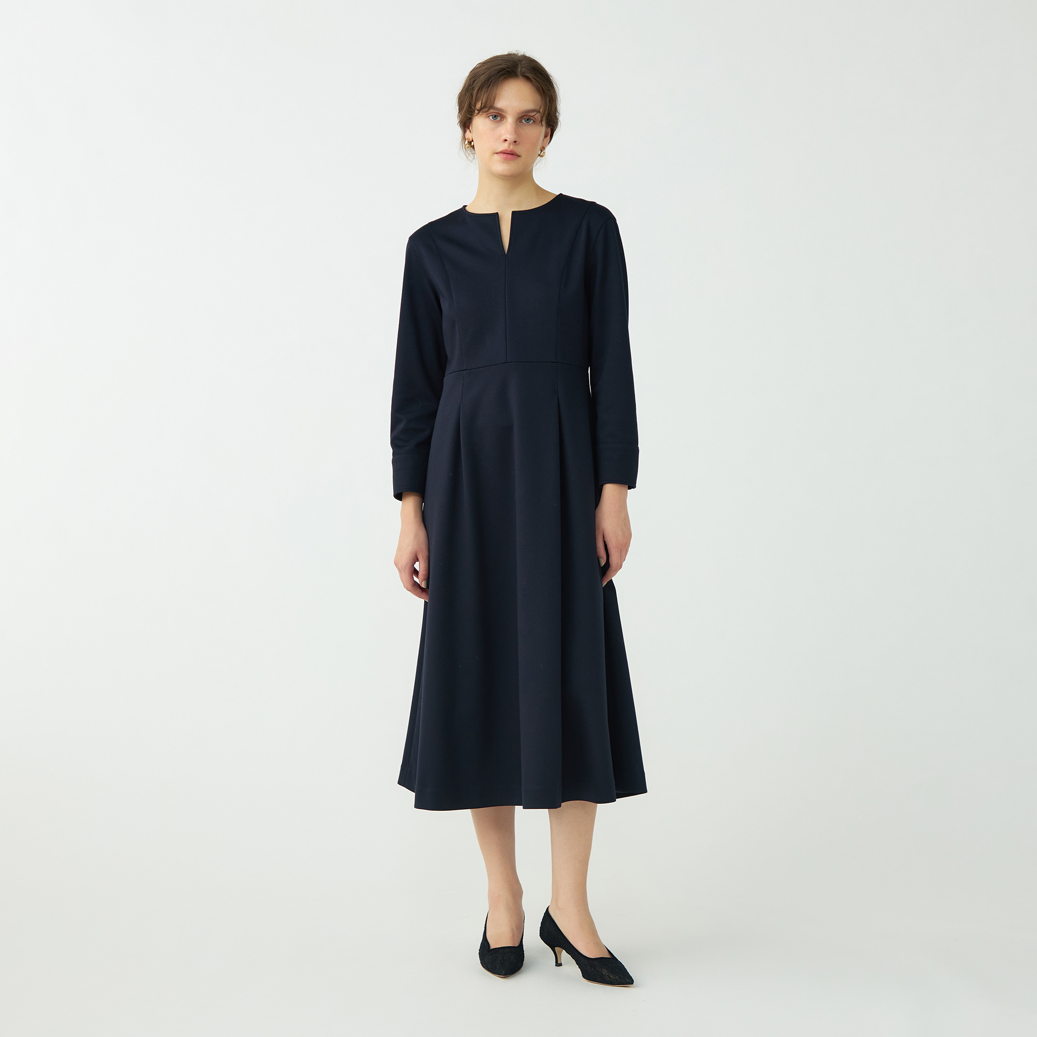 コットンアムンゼン フィット＆フレアワンピース｜トゥモローランド