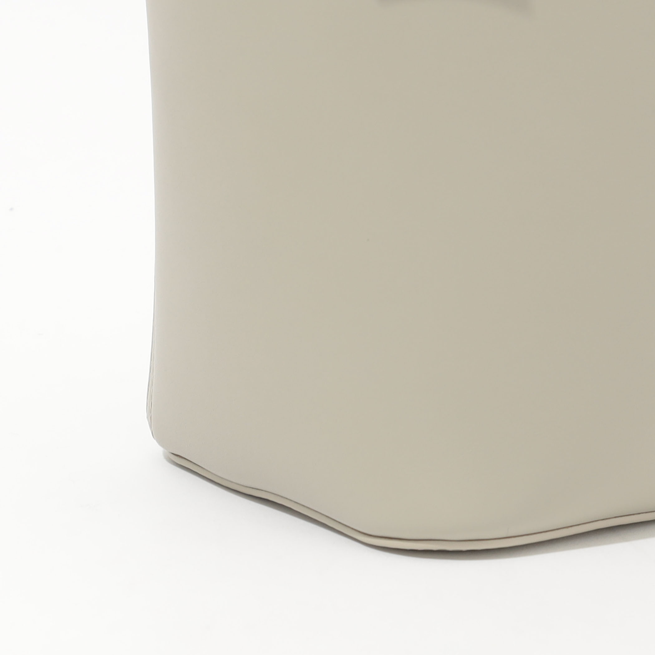 LOEWE PEBBLE BUCKET MINI｜トゥモローランド 公式サイト
