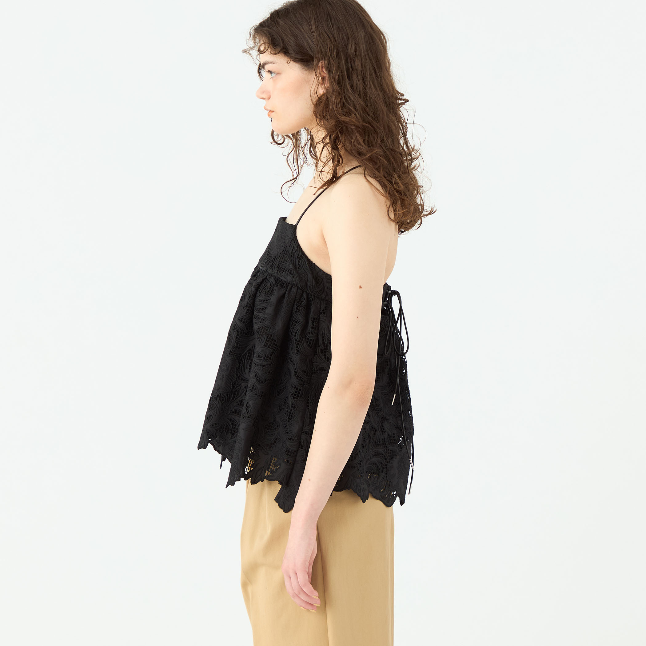 louren ぺプラムキャミソール louren ぺプラムキャミソール