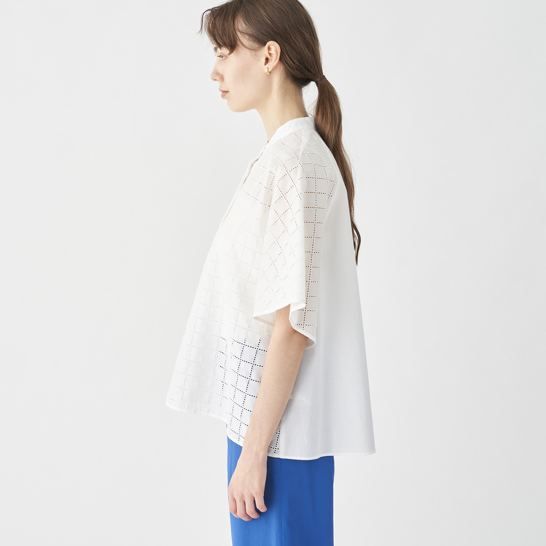 トゥモローランドコレクション TOMORROW LAND collection スワトーリネンエンブロイダリー ノースリーブブラウス 13-01-02 楽天市場】【SALE／30%OFF】スワトーリネンエンブロイダリー