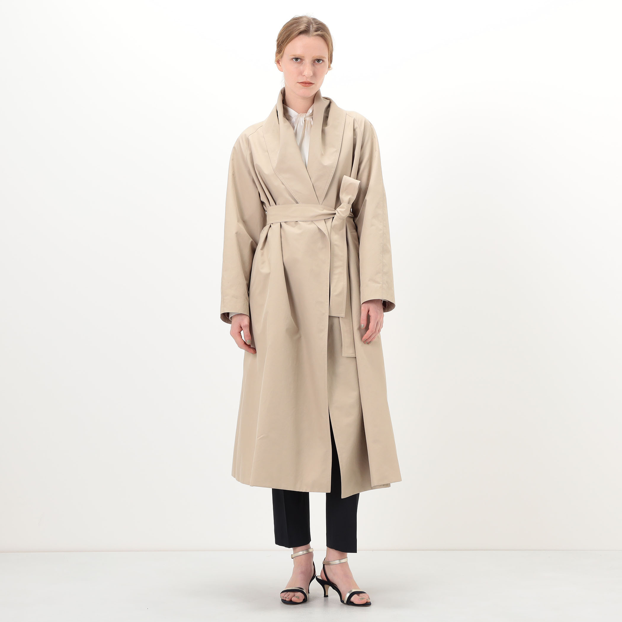 スムースクロス ベルテッドガウンコート｜トゥモローランド 公式通販