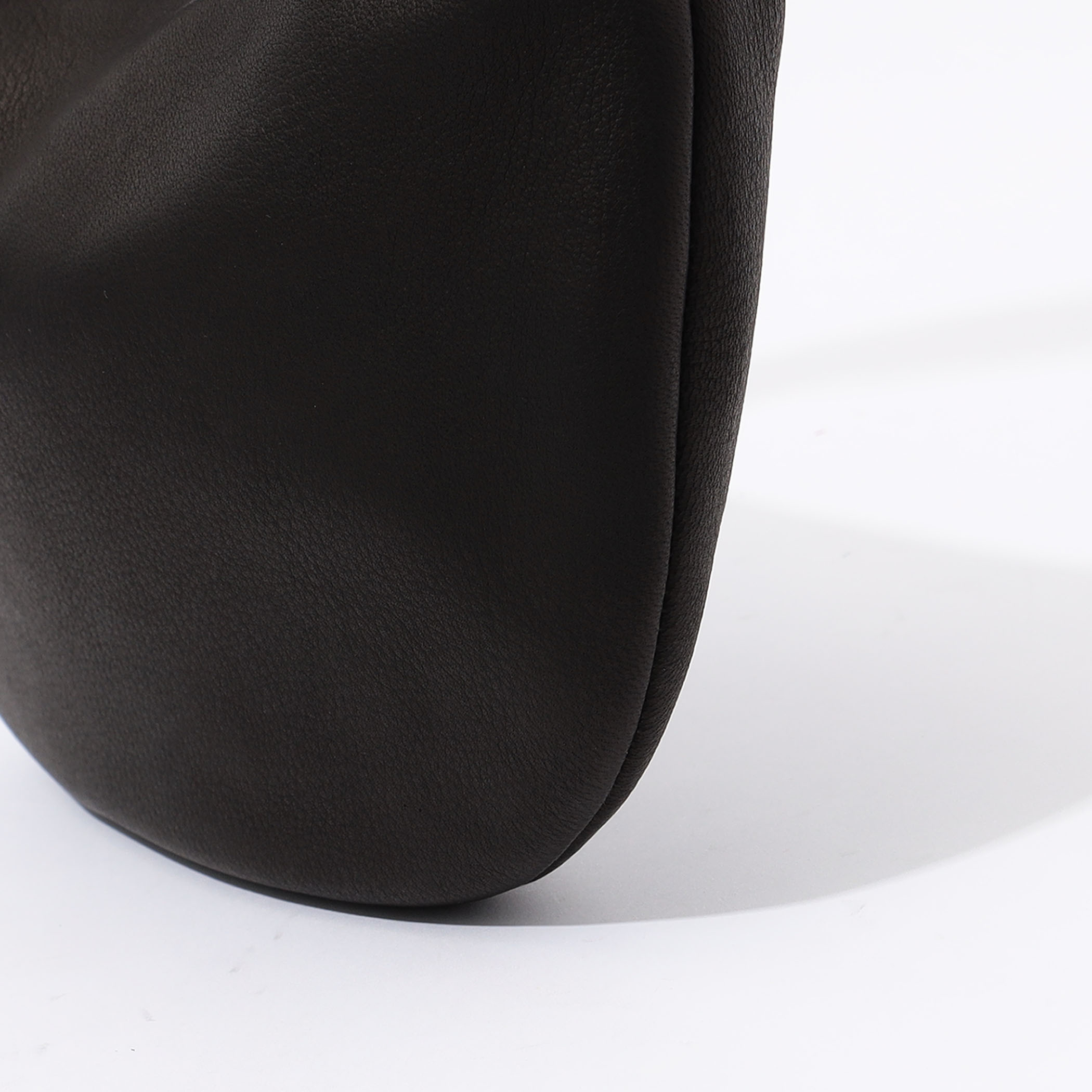 Aeta ROUND ONE SHOULDER M｜トゥモローランド 公式通販
