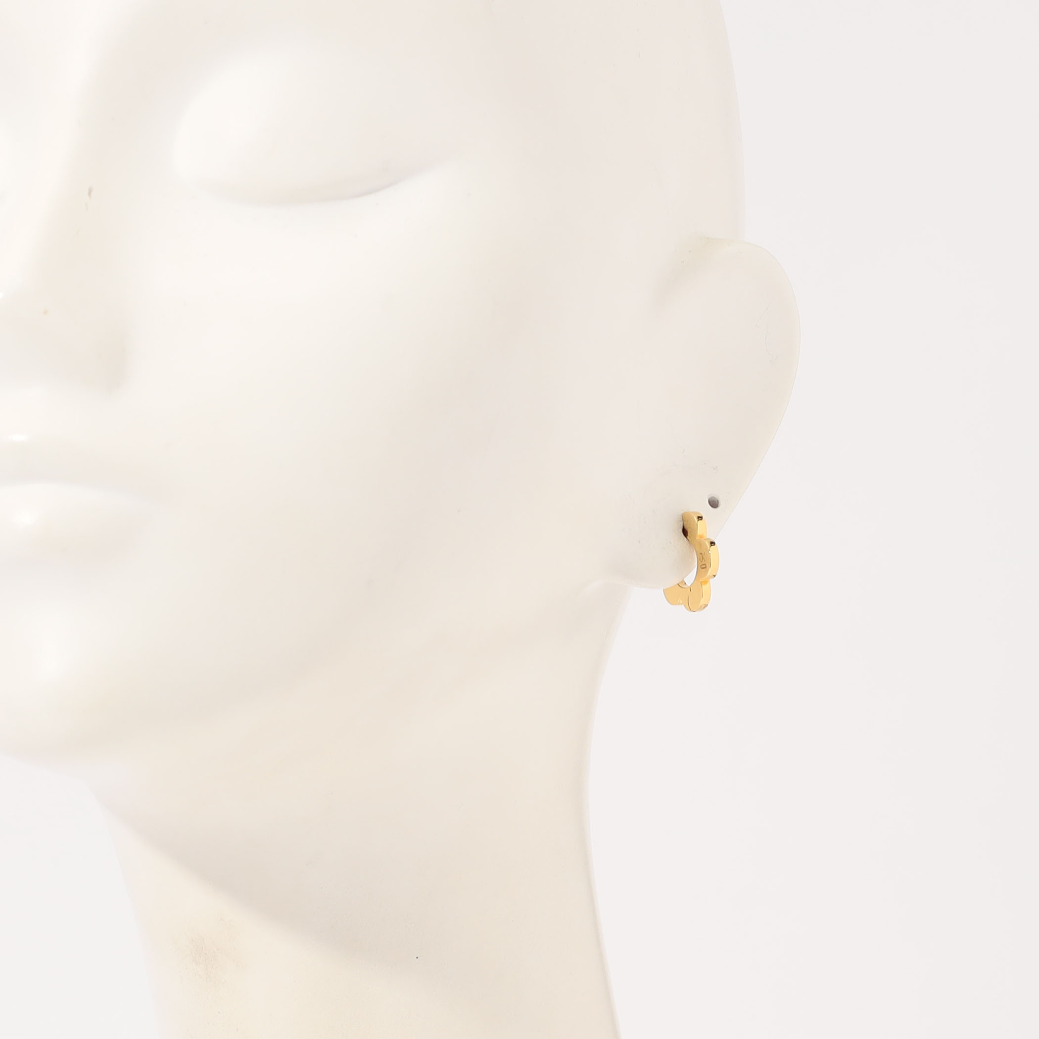 【オーダーページ】AgustDcat アミボムピアス avgvst x J.Kim Embra Small ゴールドピアス｜トゥモローランド 公式サイト