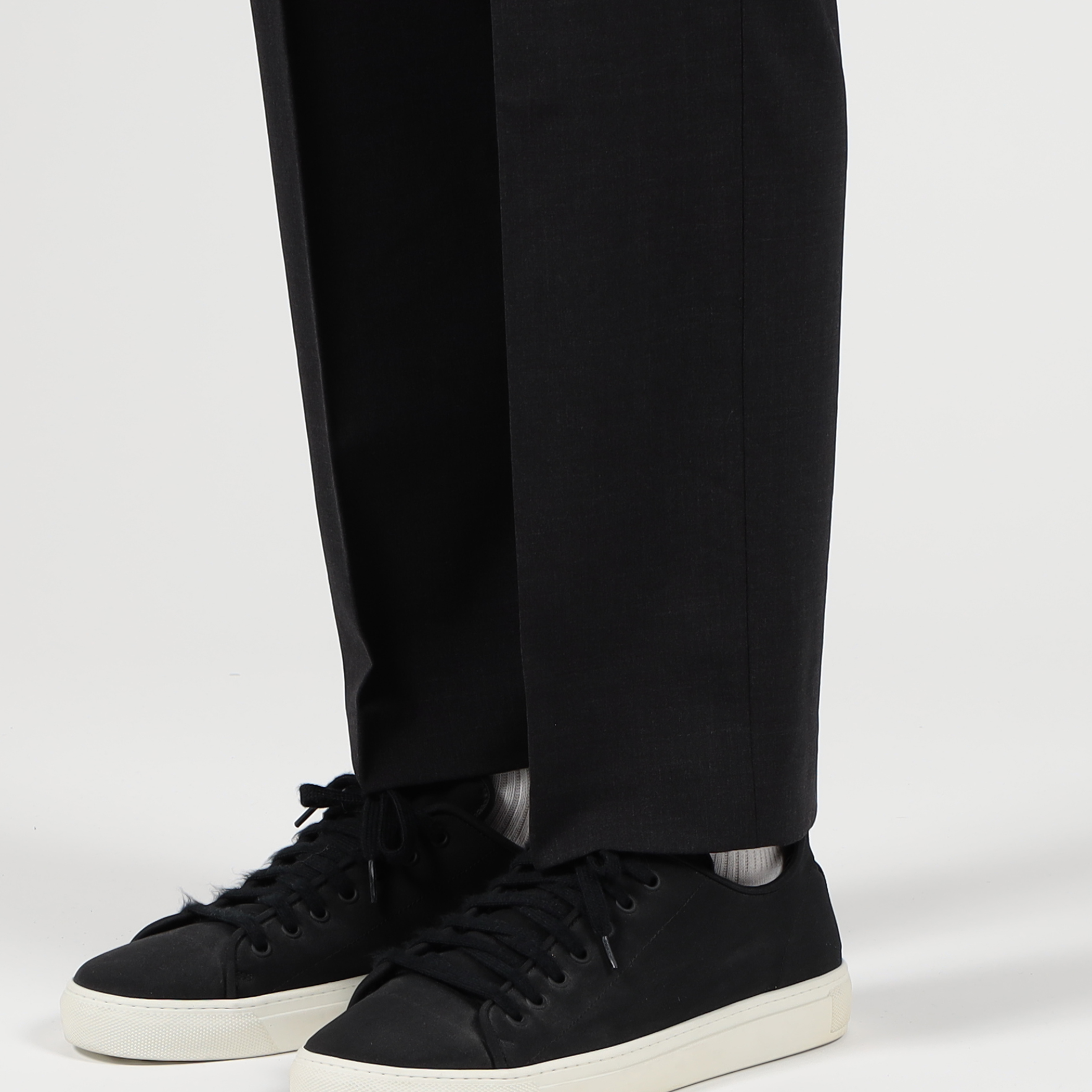 ストレッチウール ドローストリングパンツ MYDW1391｜トゥモローランド