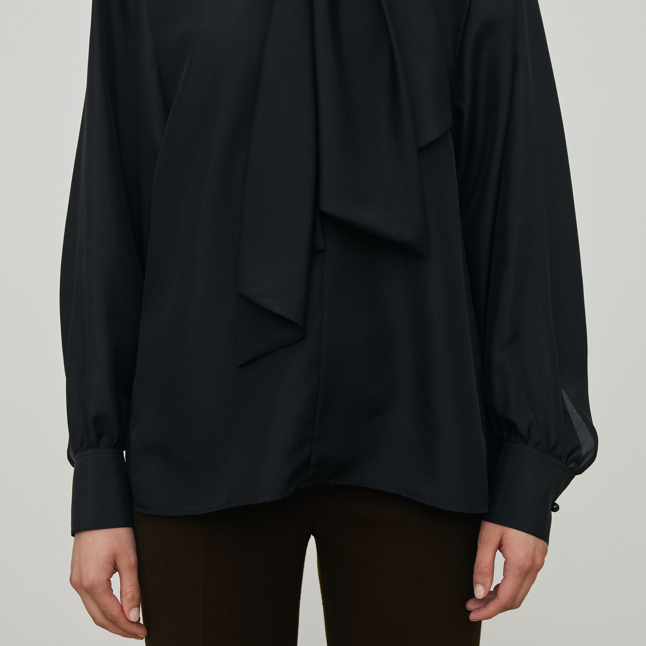 シルクハブタエ ボリュームタイブラウス｜トゥモローランド 公式通販