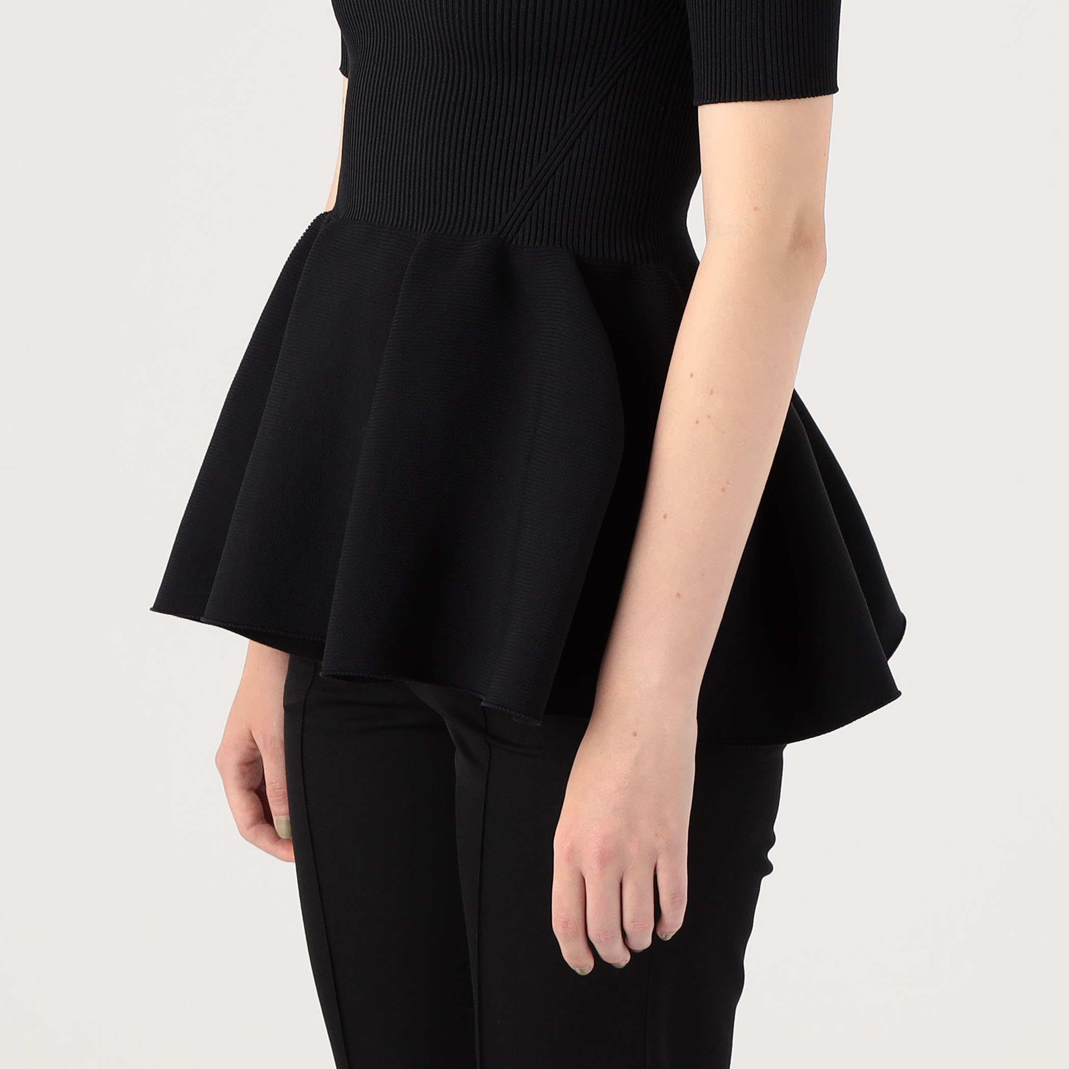 CFCL POTTERY HS OFF SHOULDER SHORT SLEEVE TOP｜トゥモローランド