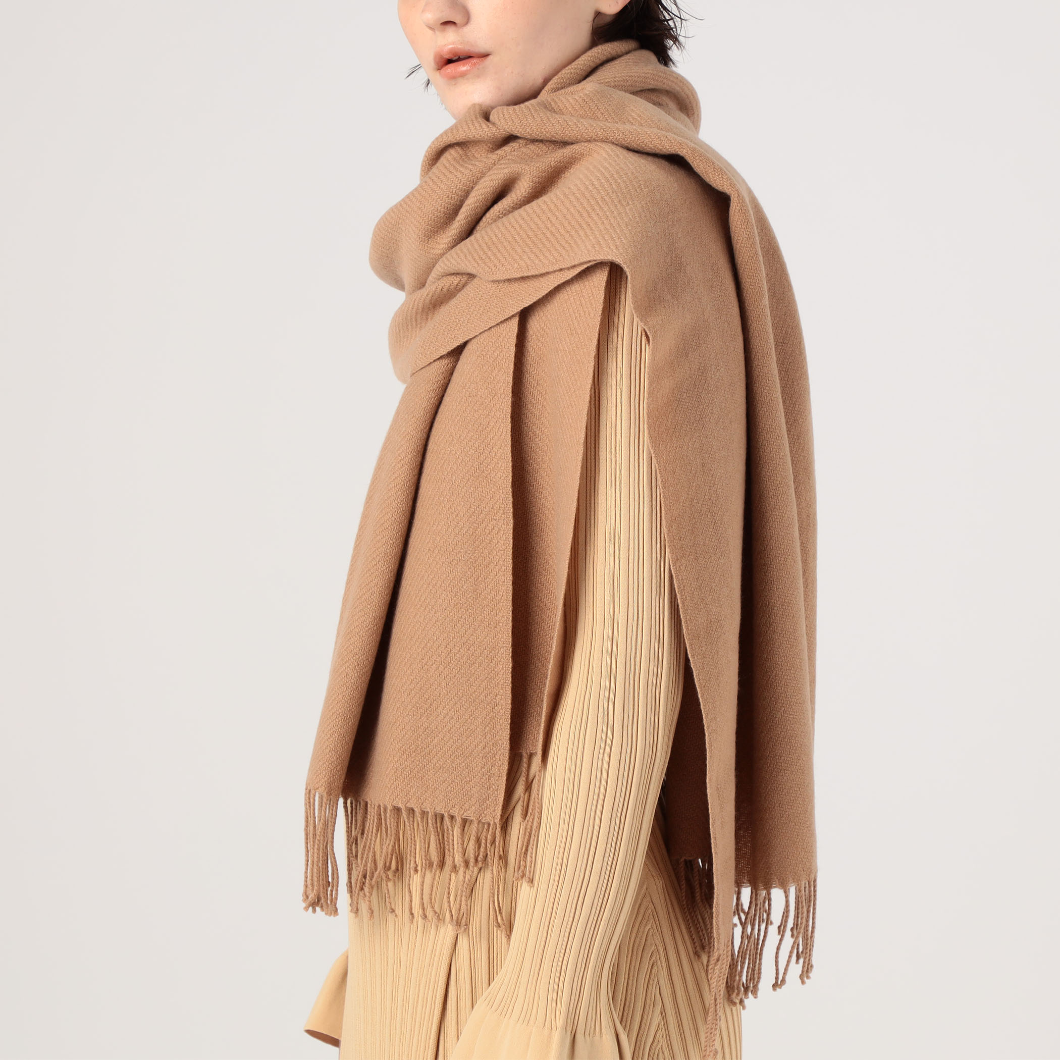 トゥモローランド　マフラー　cashmere TOMORROWLAND カシミヤ シングルリバー ソリッドマフラー