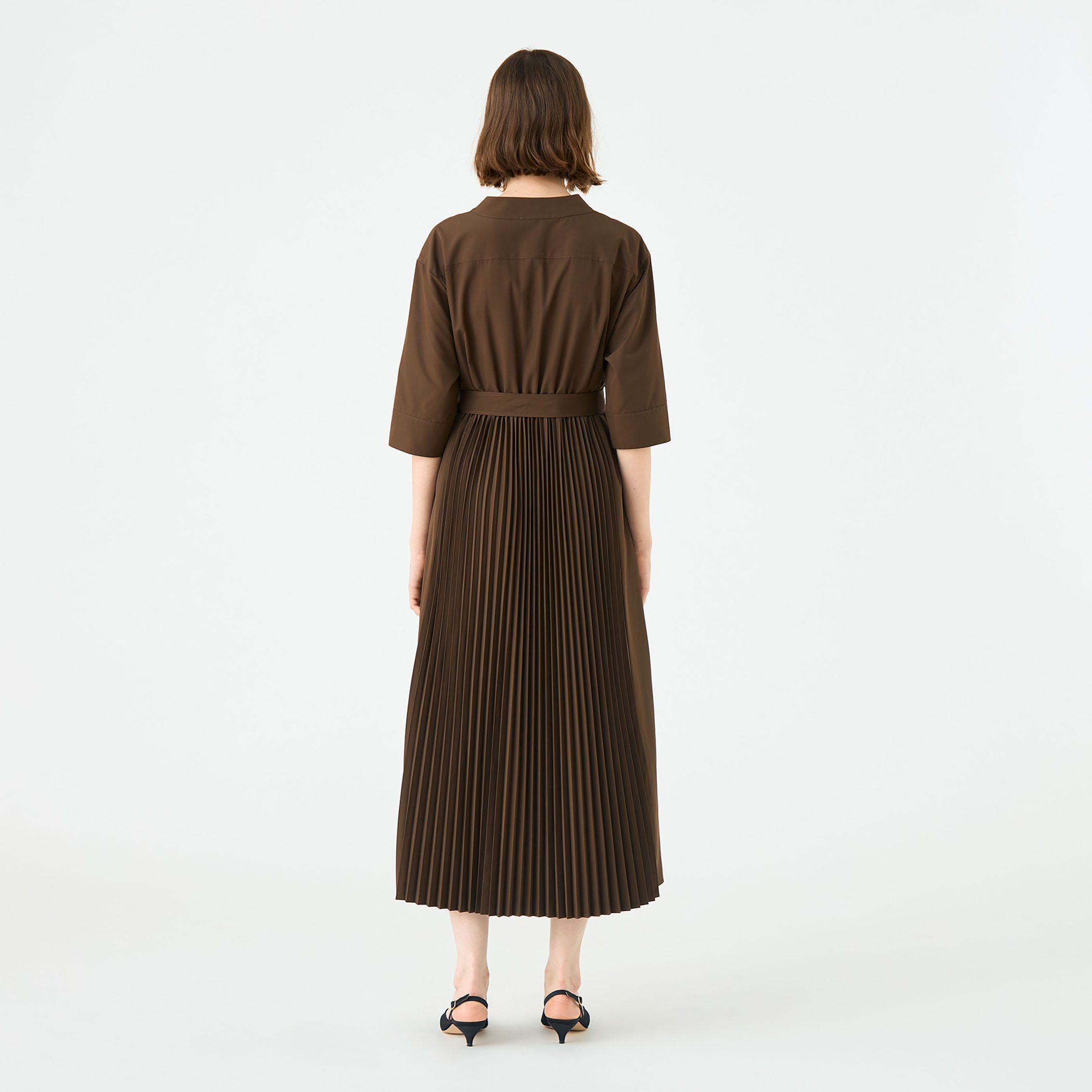 ■専用■美品 トゥモローランド 2,8万円 上品シャツワンピース ベージュ系 □専用□美品 トゥモローランド 2,8万円 上品シャツワンピース