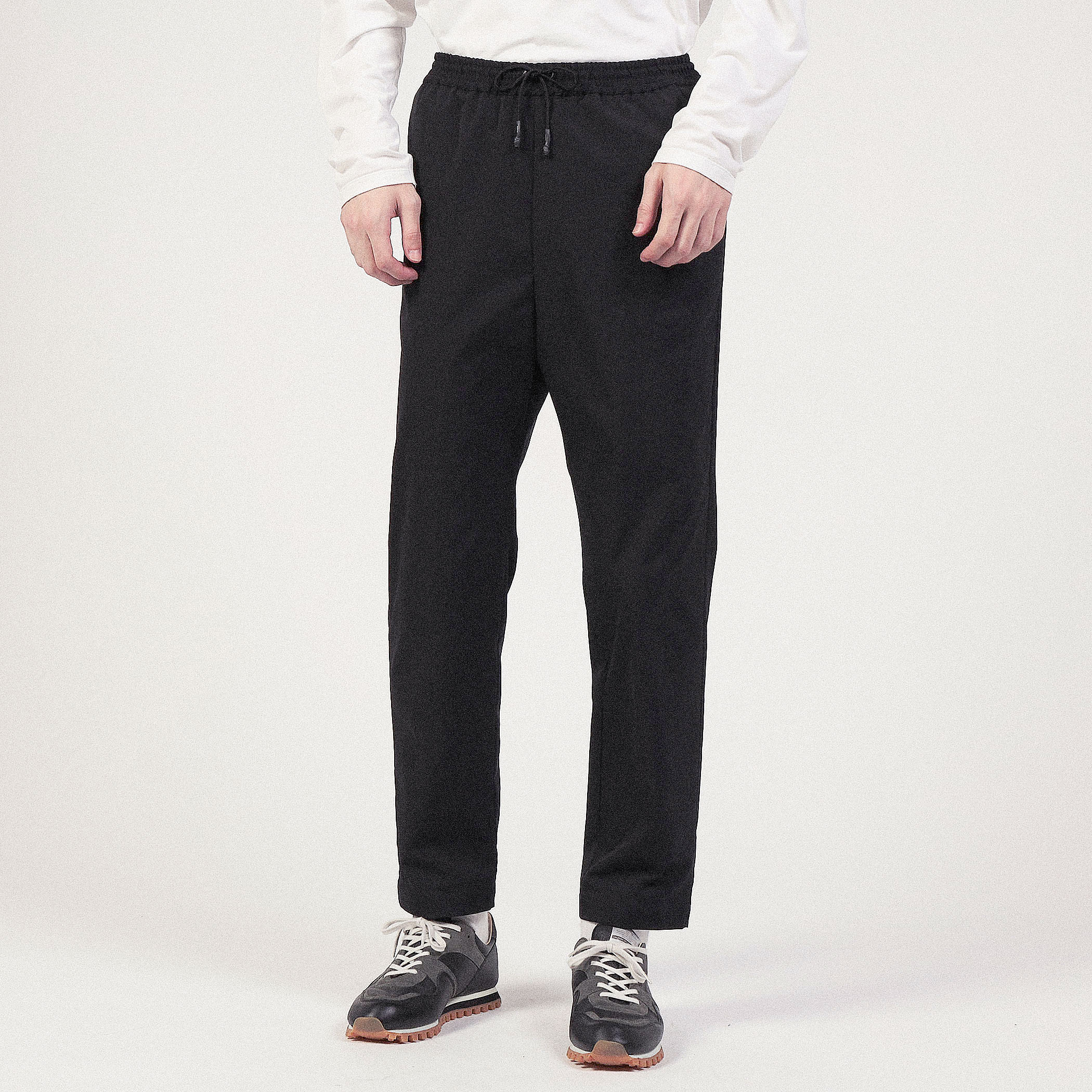 HYKE TASLAN TAPERED PANTS ポリエステル テーパードパンツ