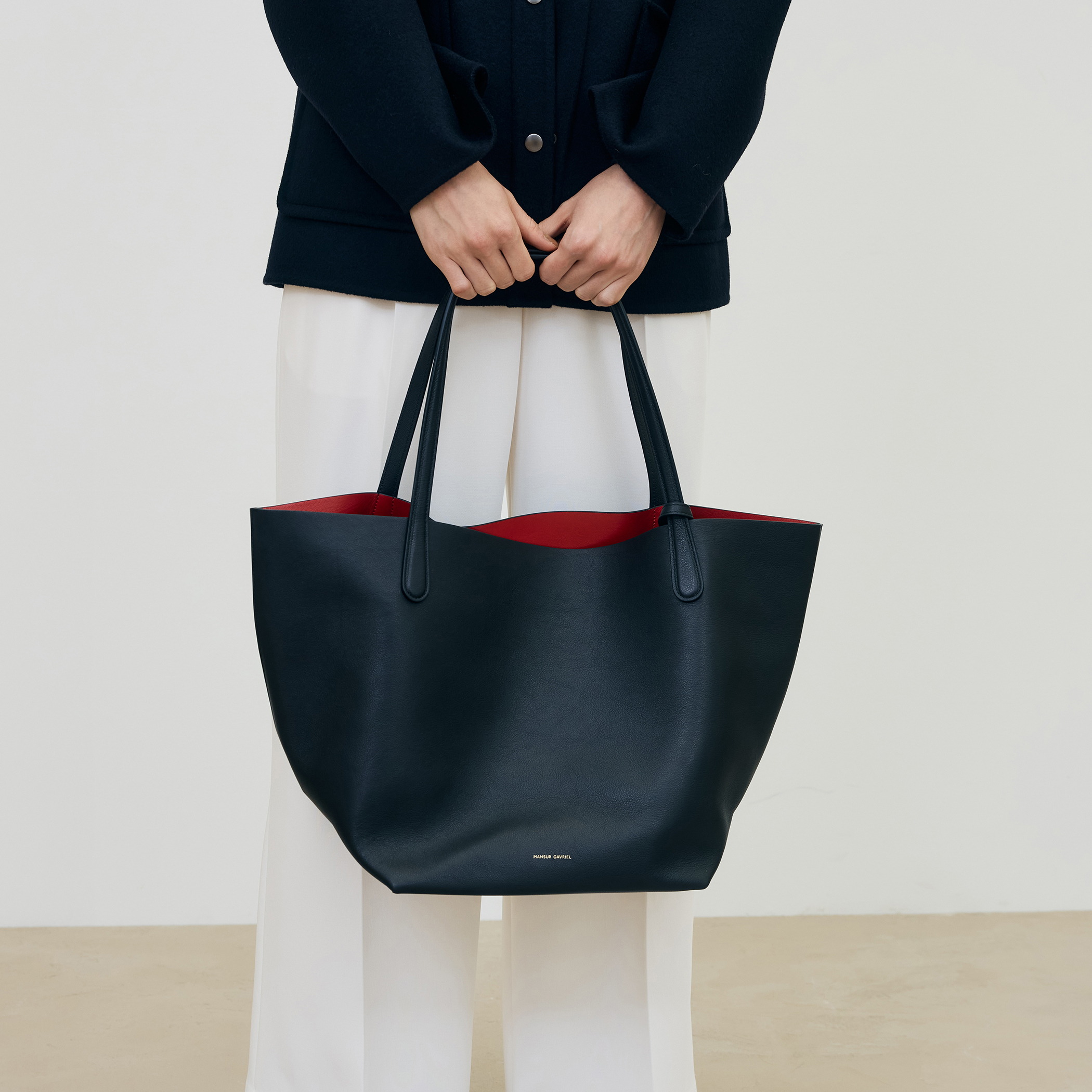 【美品】MANSUR GAVRIEL ブラック トート MANSUR GAVRIEL Everyday Soft トートバッグ｜トゥモローランド 公式サイト