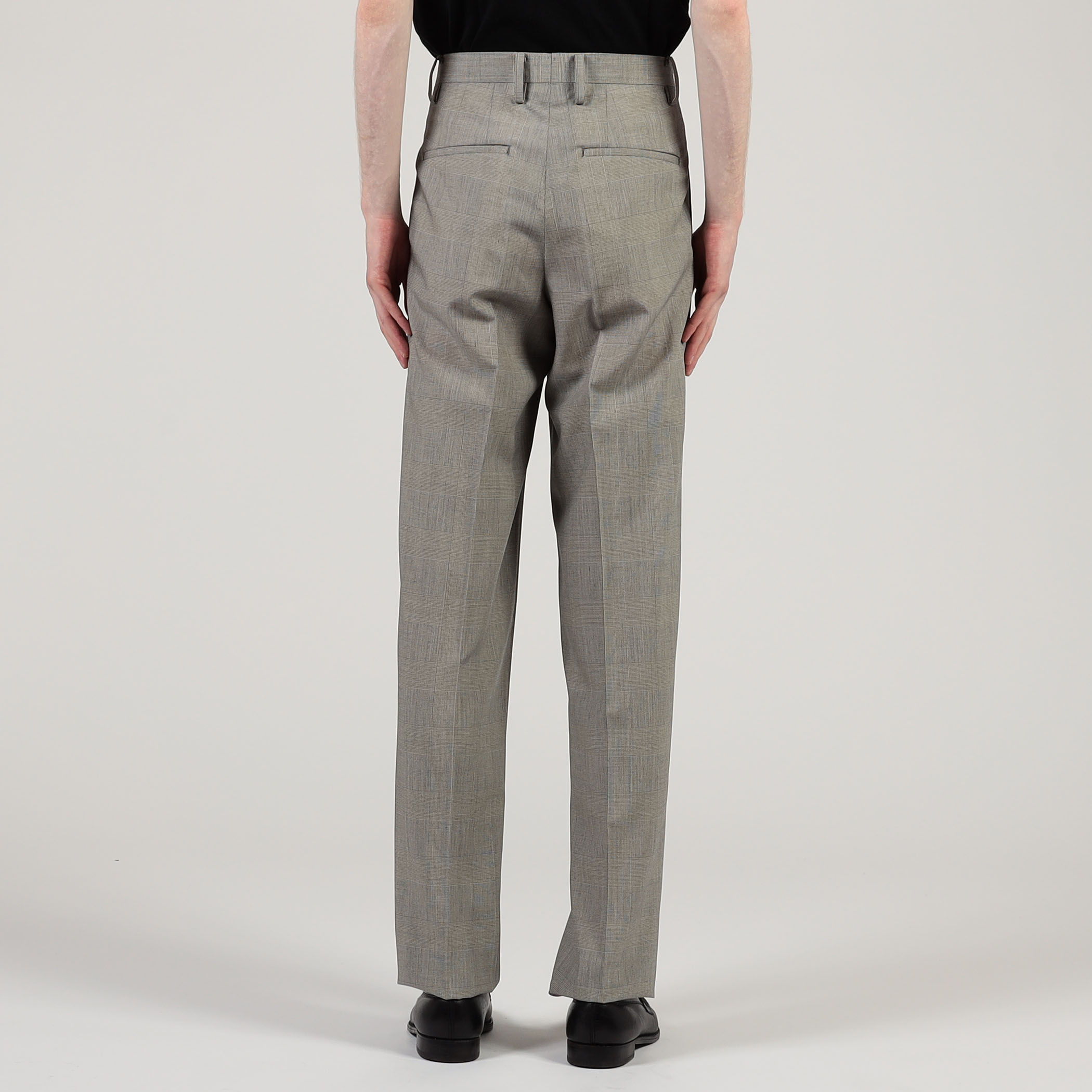 ウールシルク 1プリーツ テーパードスラックス｜トゥモローランド 公式通販